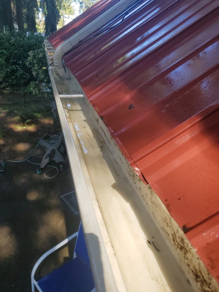 Gutters by Willamette Outdoor Wash LLC