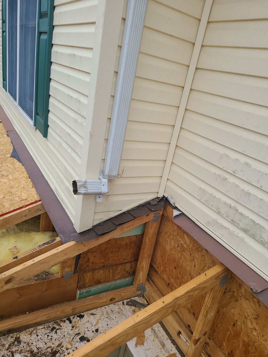 Falls Church: Residential Roof Replacement with CertainTeed Landmark Pro in Max Def Colonial Slate by RM Banning, Inc.