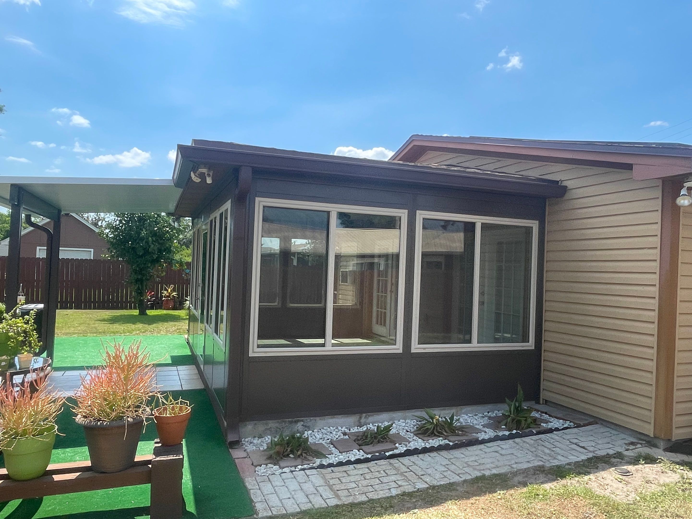 Glass Room using Colorbeam by Titan Sunrooms