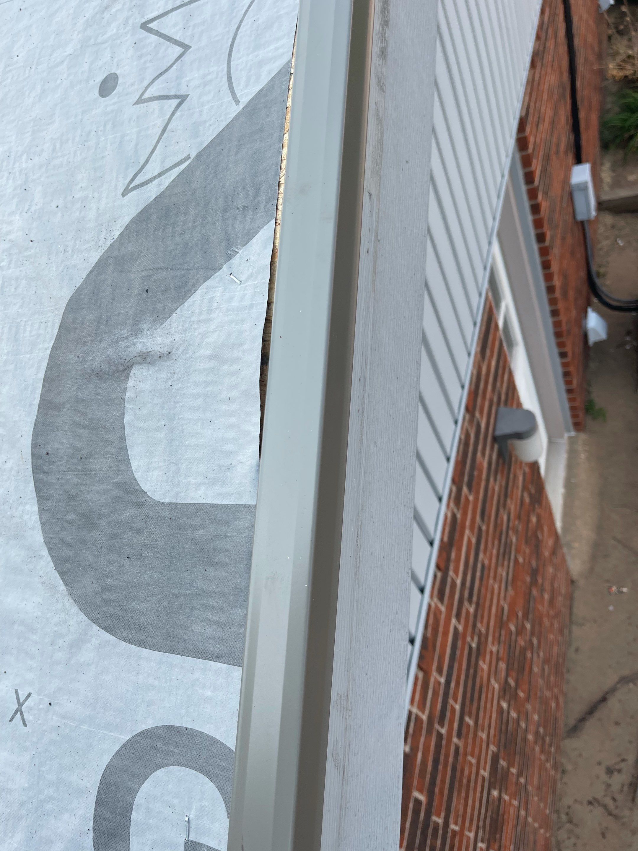 GAF - Weatherwood by Frontline Roofing and Construction