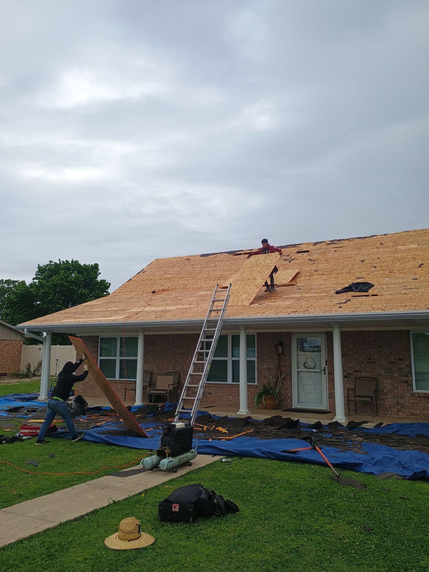 Residential Roof Replacement With Timberline HDZ Shingles in Davis by BANA Roofing and Solar Supply