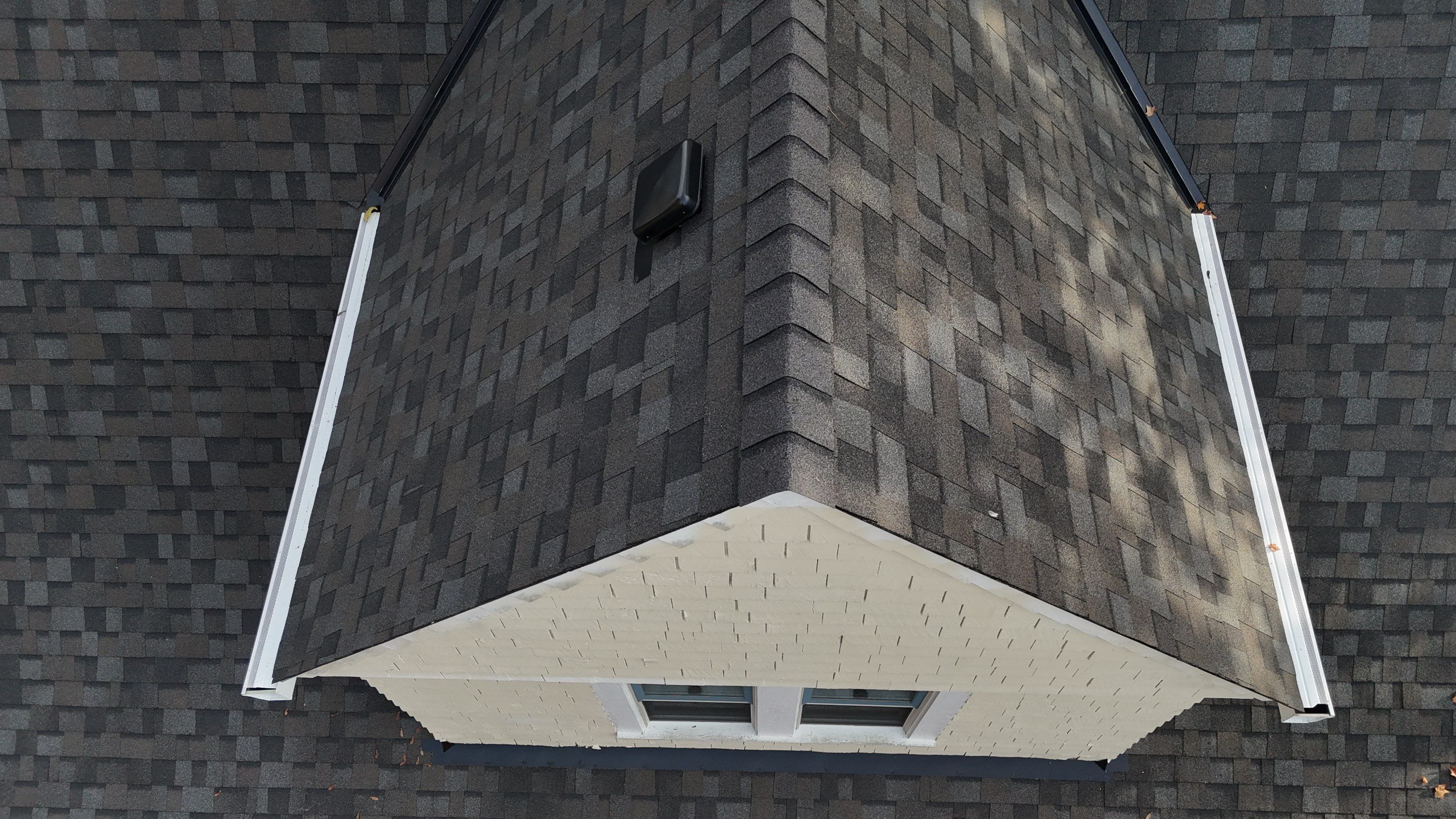 Williamsburg Gray | Roof Replacement in West Linn, OR 97068 by Valiant Roofing, LLC