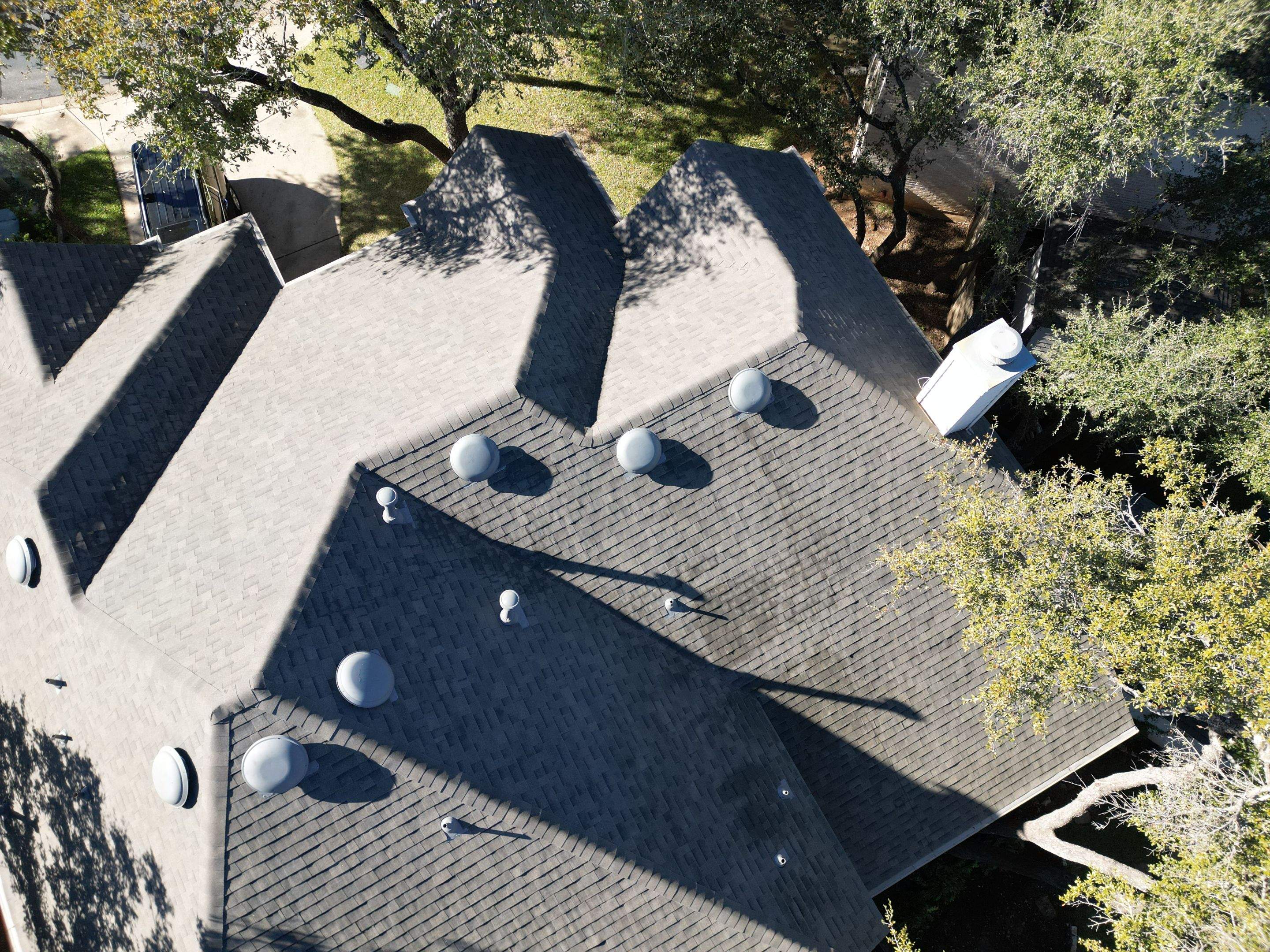 Weathered Wood - Malarkey Highlander by RoofsOnly.com