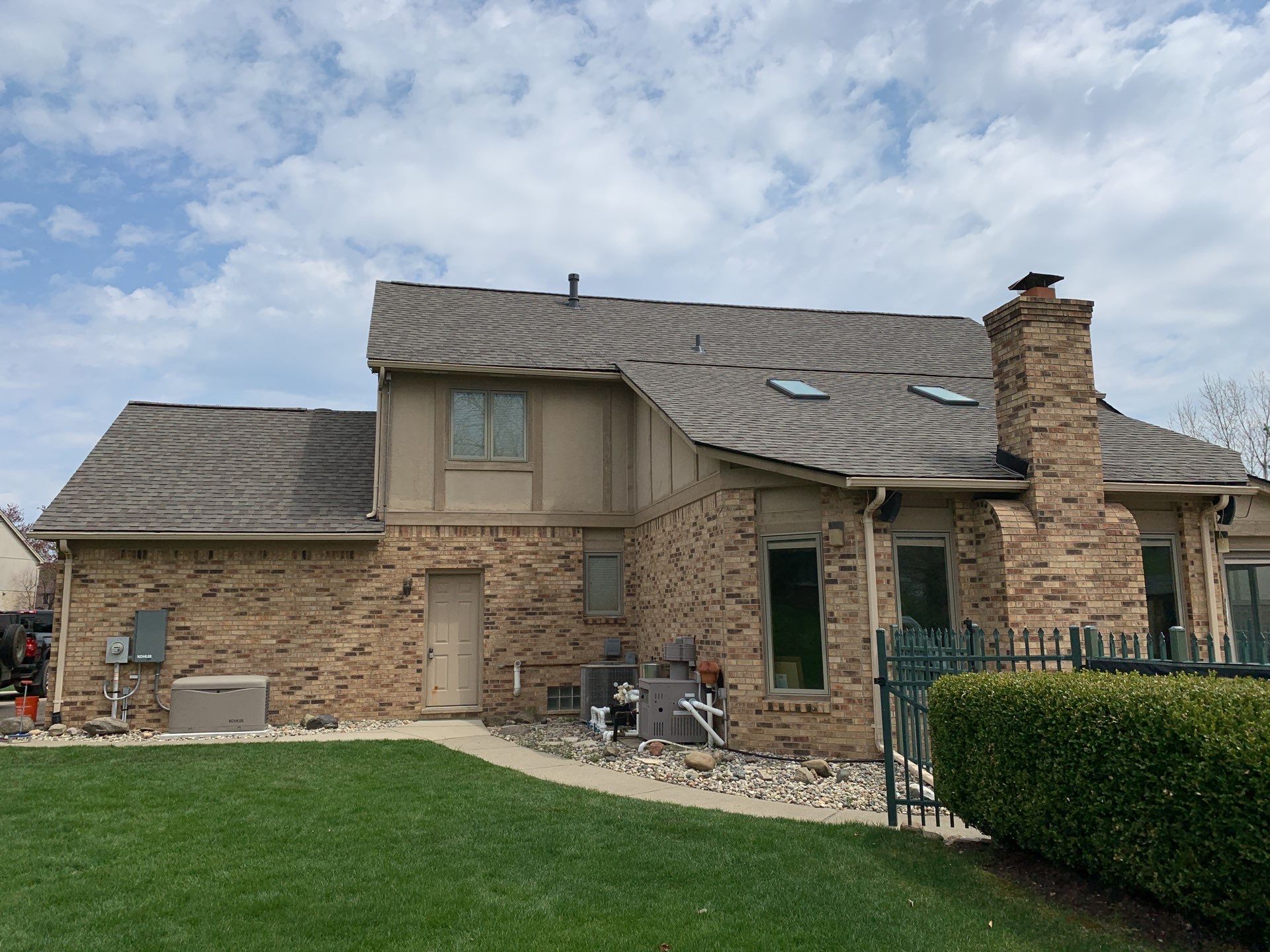 Roof Replacement using CertainTeed Landmark by 180 Contractors