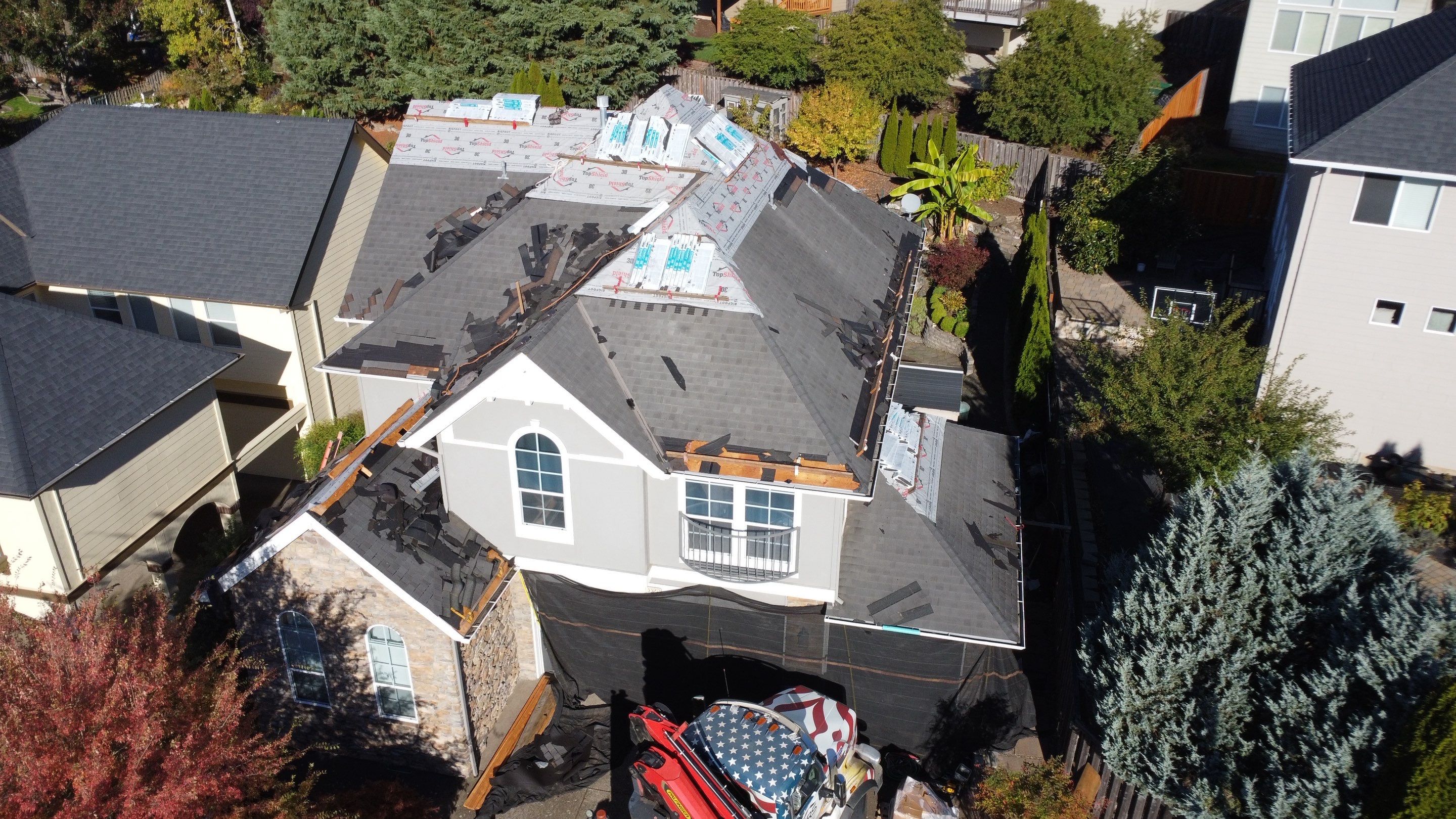 IKO Dynasty Granite Black by Orezona Building & Roofing Company, Inc.