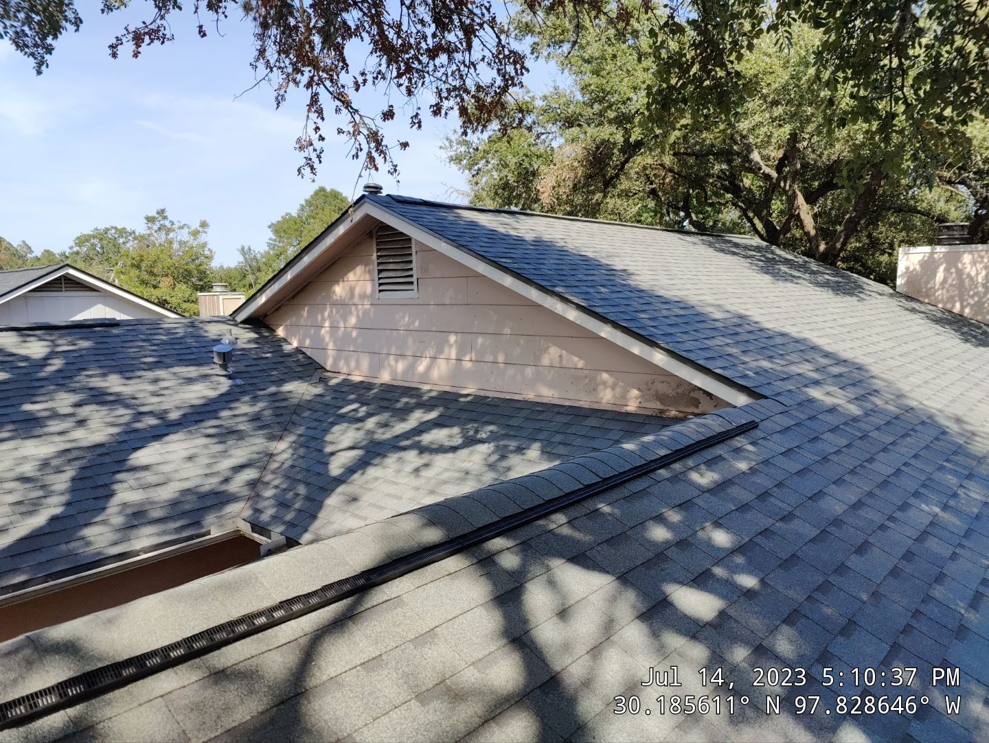 Residential Roofing Installation using Owens Corning Oakridge Estate Grey by DeZign Roofing & Exteriors