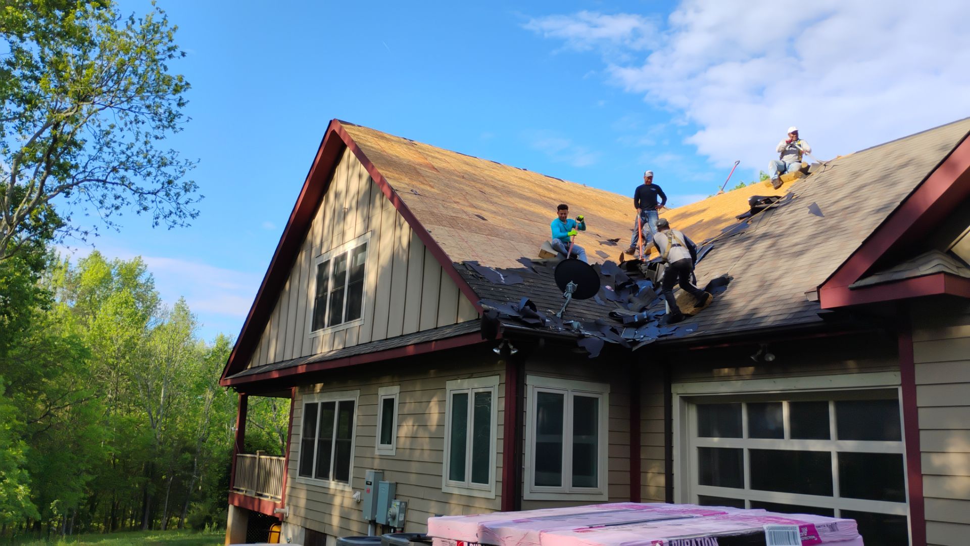 Tony's roof by BROCK BUILDERS 