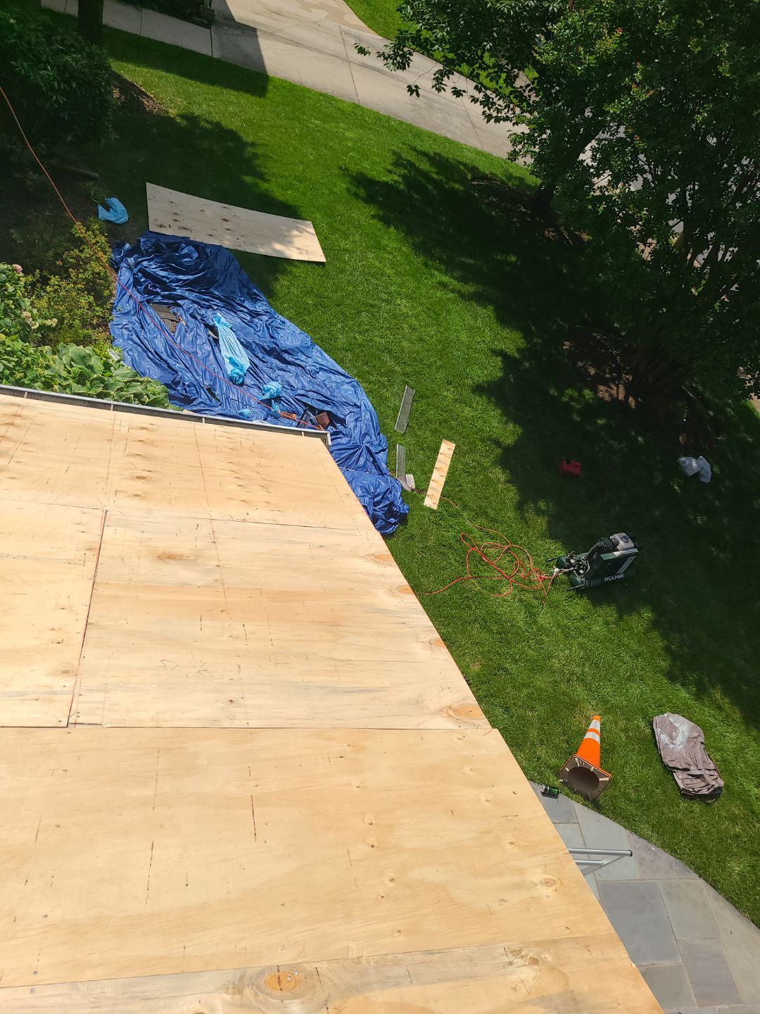 Arlington: CertainTeed Landmark Pro Designer Shingles in Max Def Pewter by RM Banning, Inc.