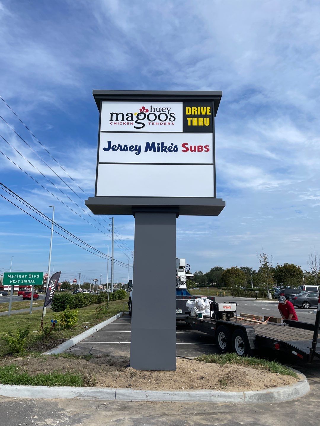 Pylon Sign for Huey Magoos Brooksville by SignCrafters
