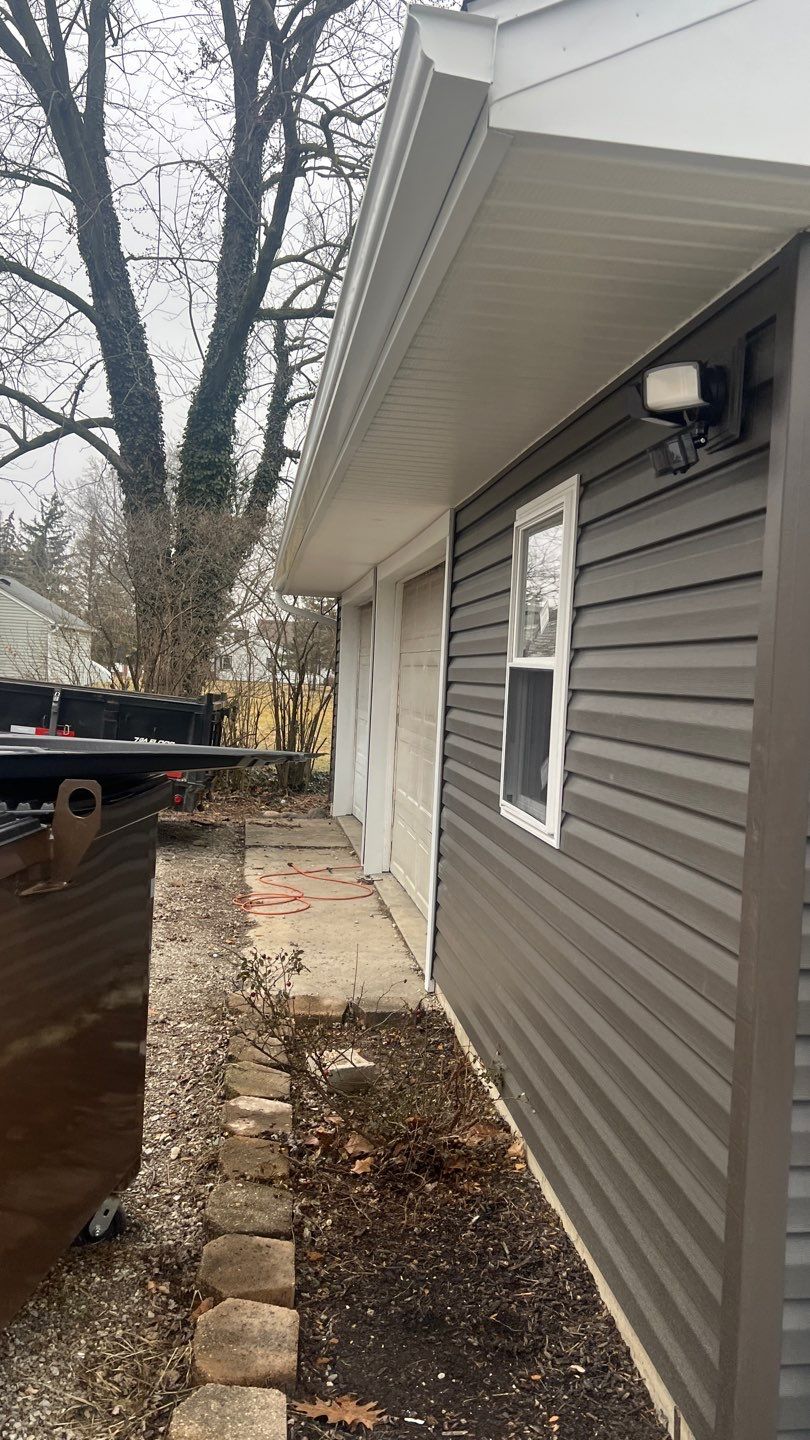 Residential fascia replacement using Exterior Portfolio 4.5 DL - Peppercorn by Nitro Roofing and Construction