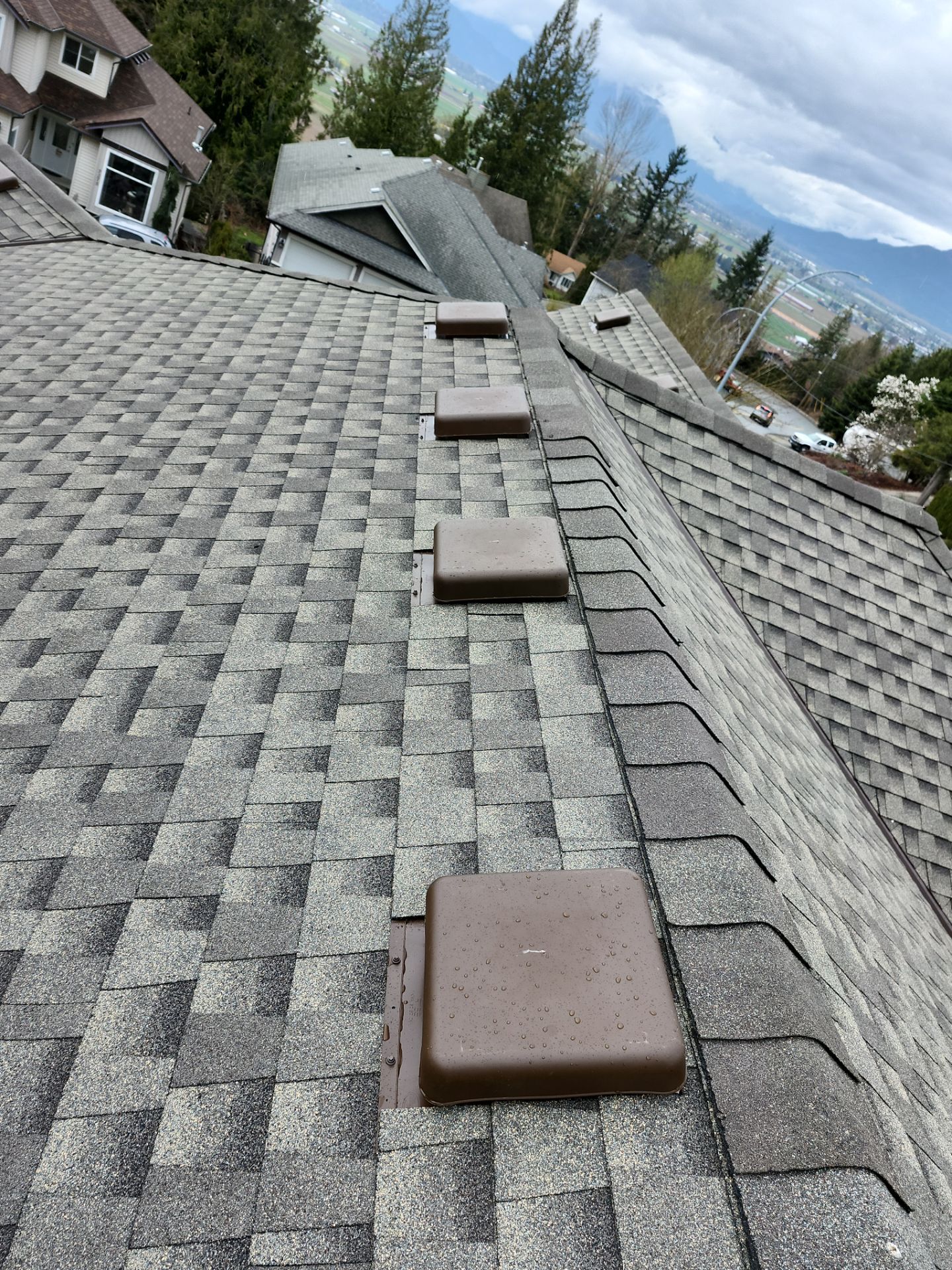 Residential Re-Roof using GAF Weathered Wood HDZ by Top Notch Roofing Inc