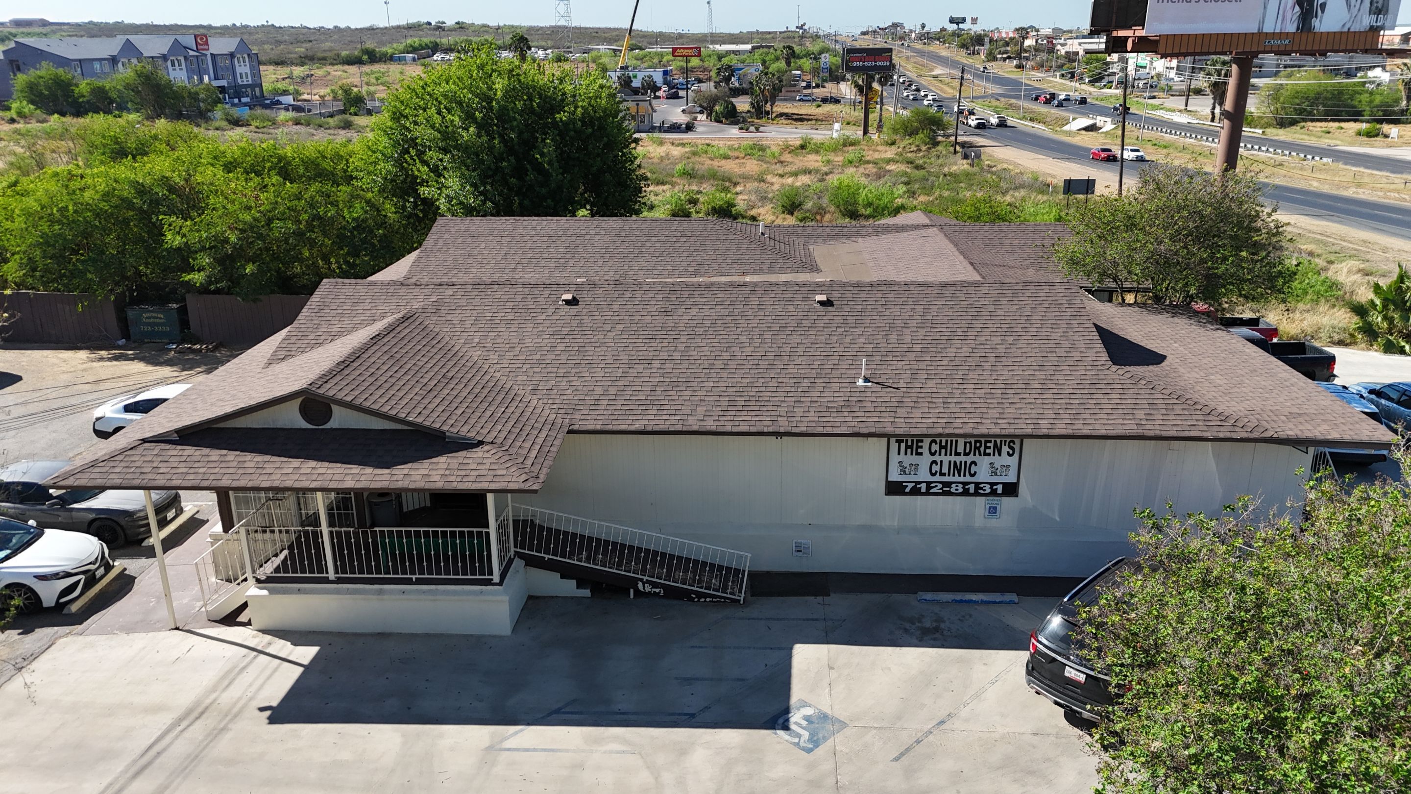 J M Flores Roofing & Construction, Inc featured photo.