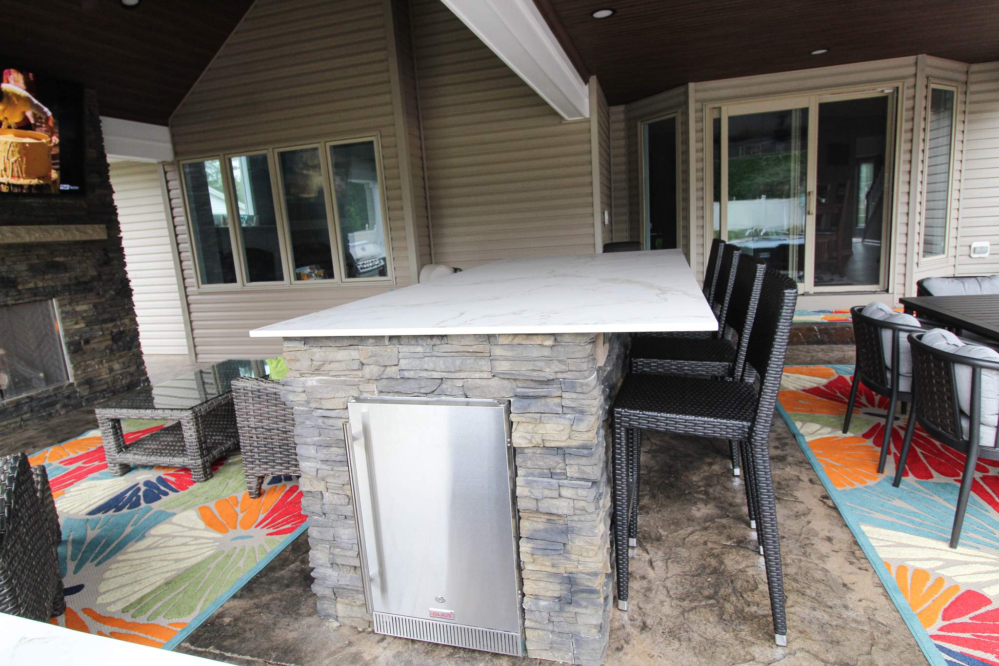 Outdoor Living Addition by Ivy Lea Construction
