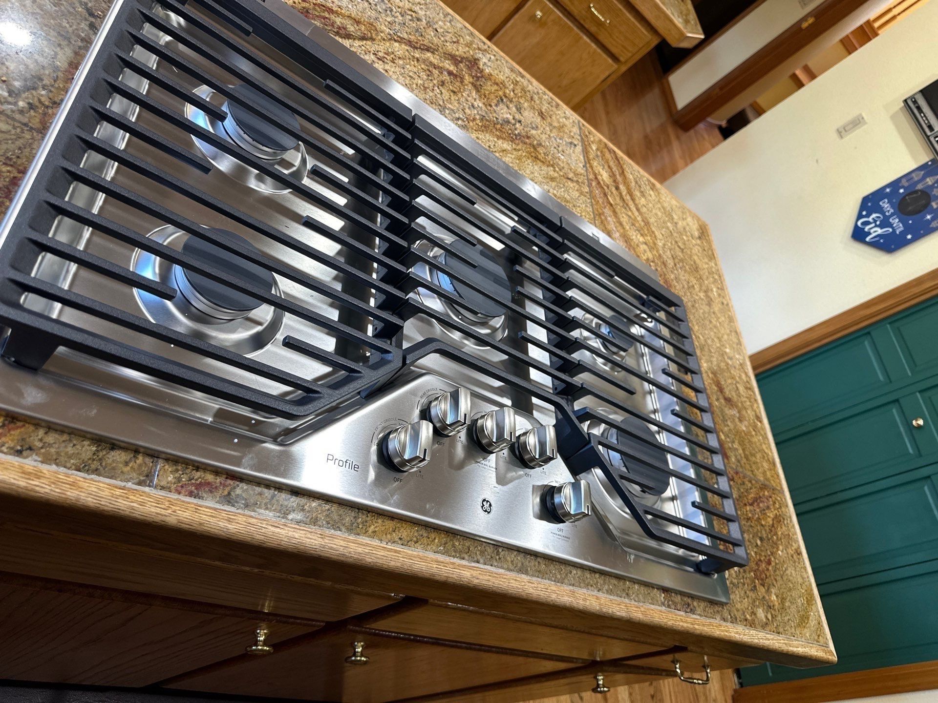 Dishwasher/ Gas Cook Top/ Pop Up Vent (Installation) by RoundHouse Installations