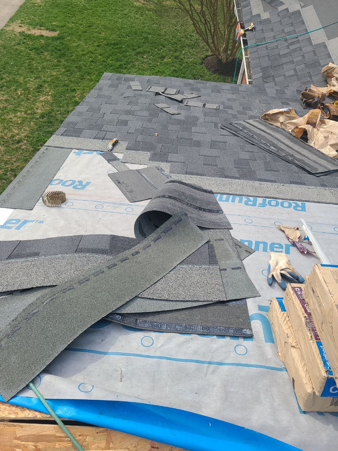 Arlington CertainTeed Landmark Pro Roof in Max Def Moire Black by RM Banning, Inc.