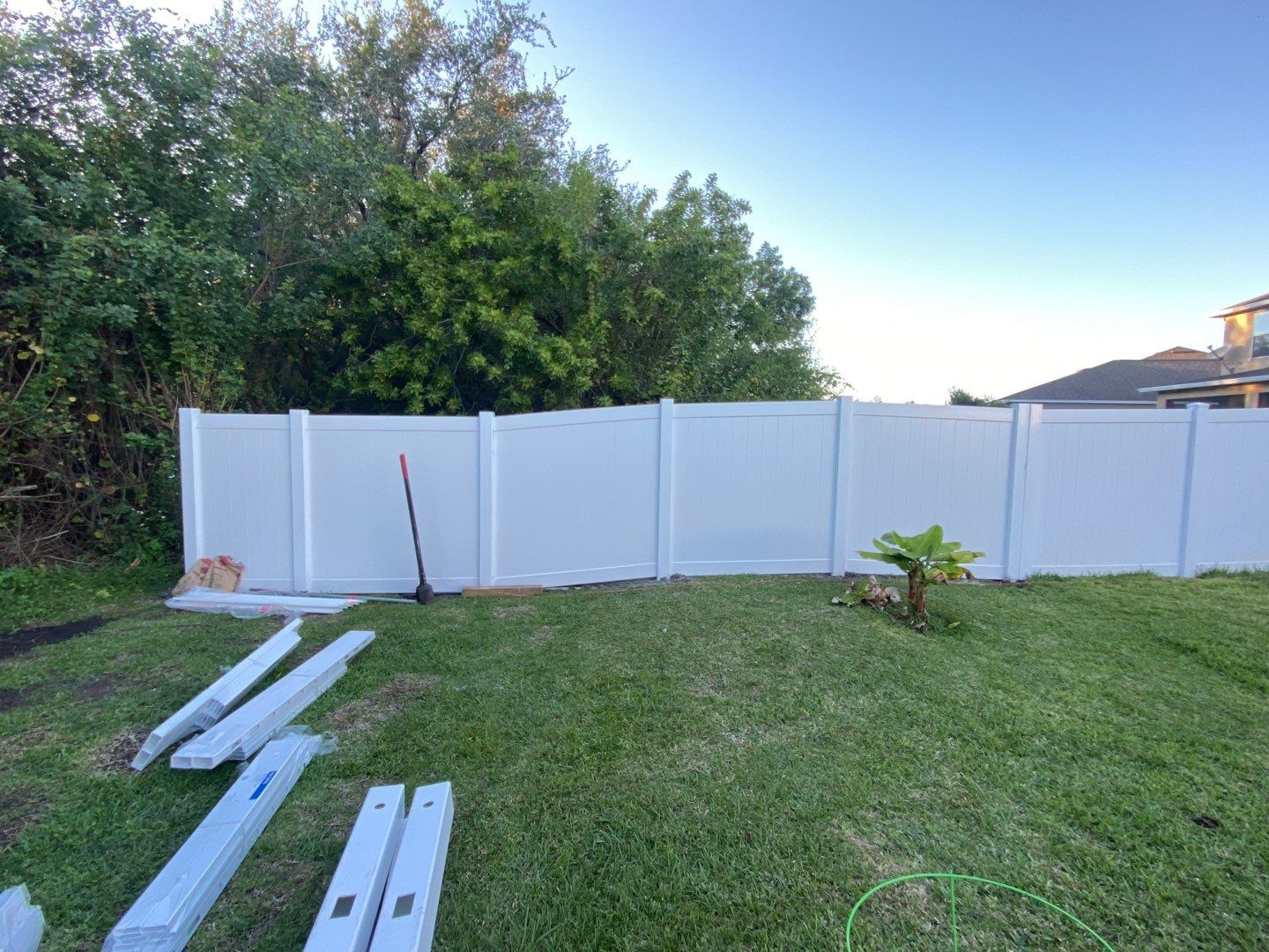 Ruskin, FL 6 ft. Tall White Vinyl Privacy with 4 ft. Picket Fence by Asap fence and gates, LLC
