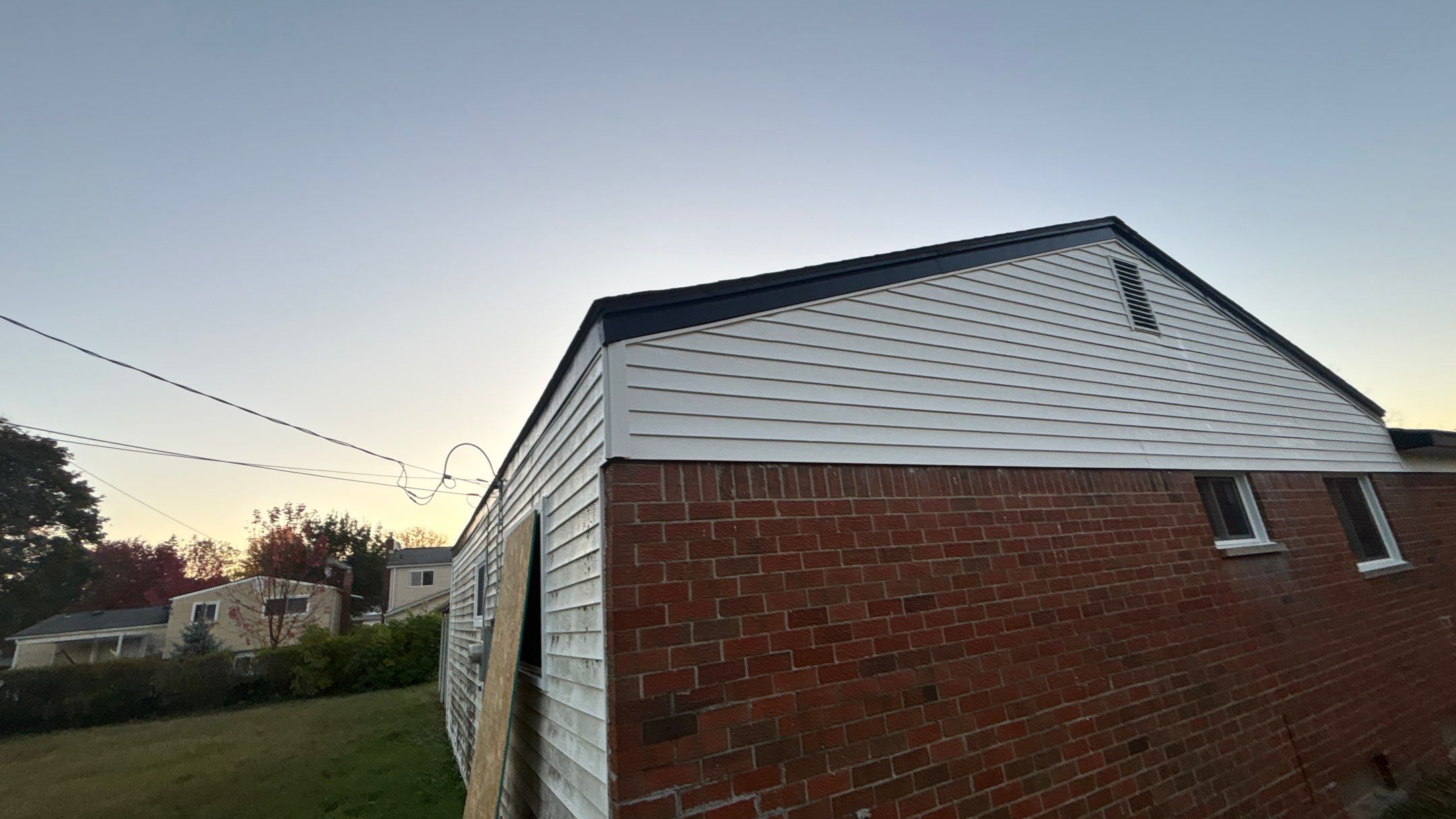 Roof Replacement using Owens Corning Brownwood by 180 Contractors