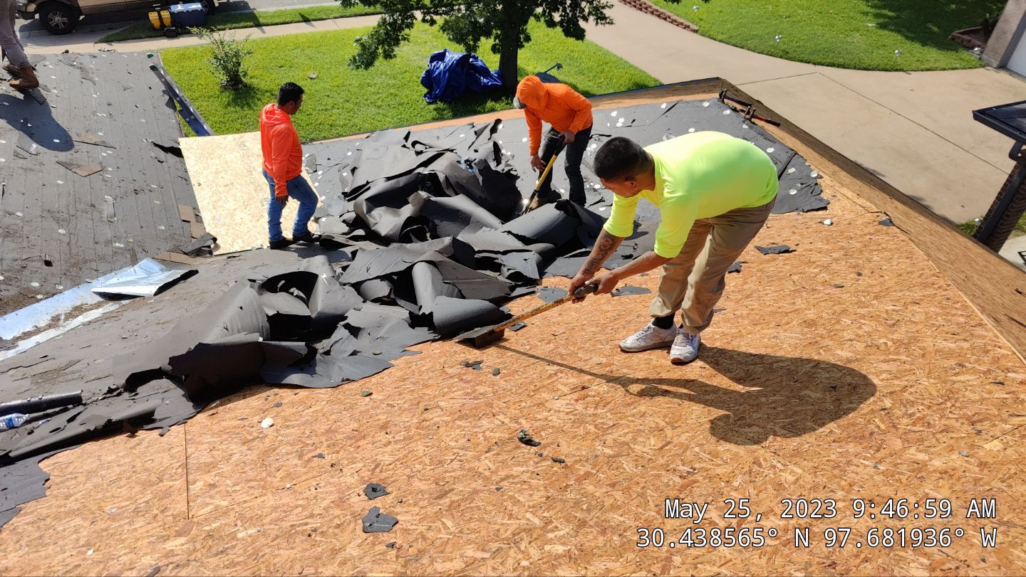 Residential Roofing Installation using Owens Corning Oakridge Onyx Black by DeZign Roofing & Exteriors