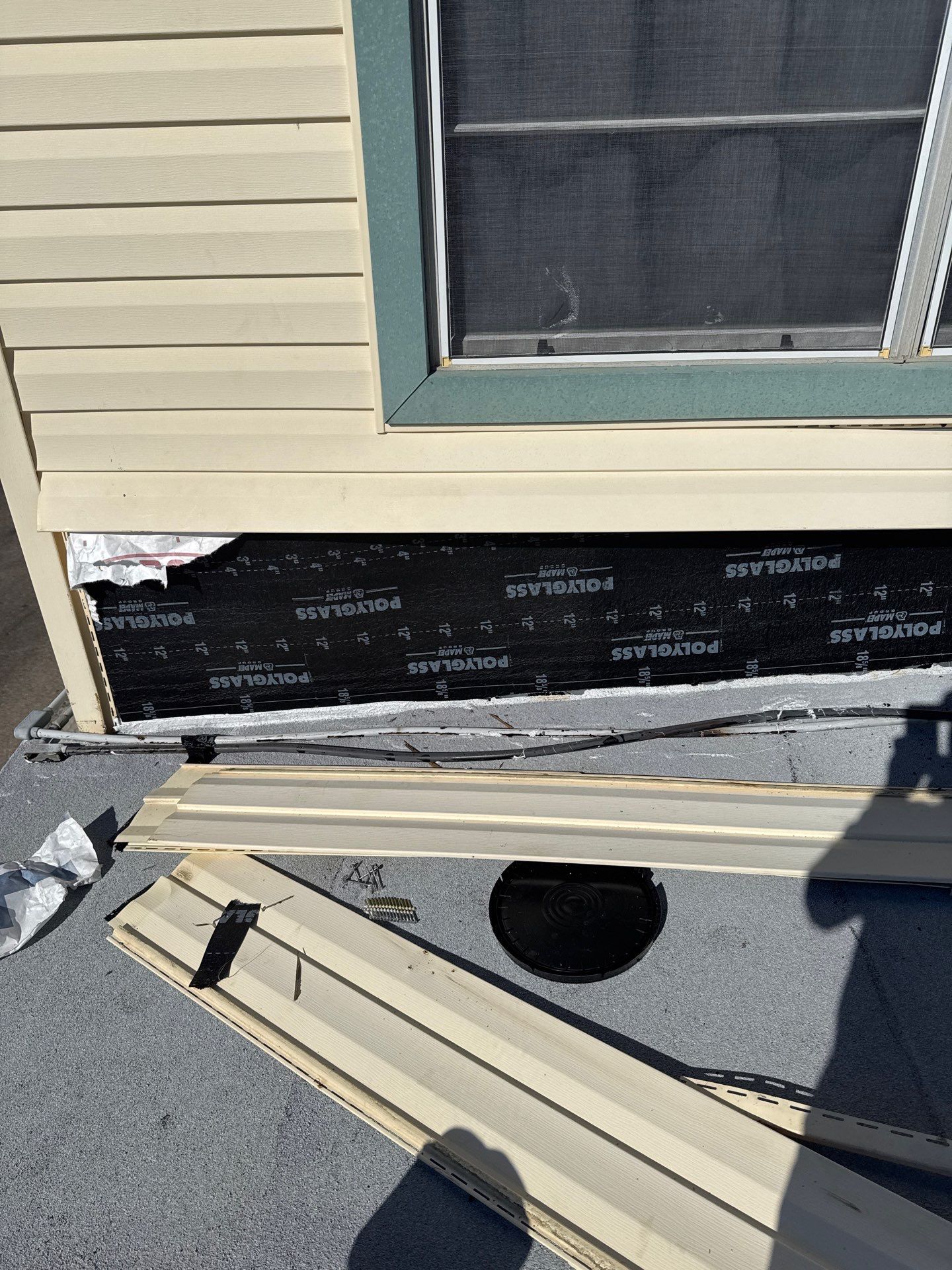 Mustang Island Flat Top by Bayfront Roofing and Construction