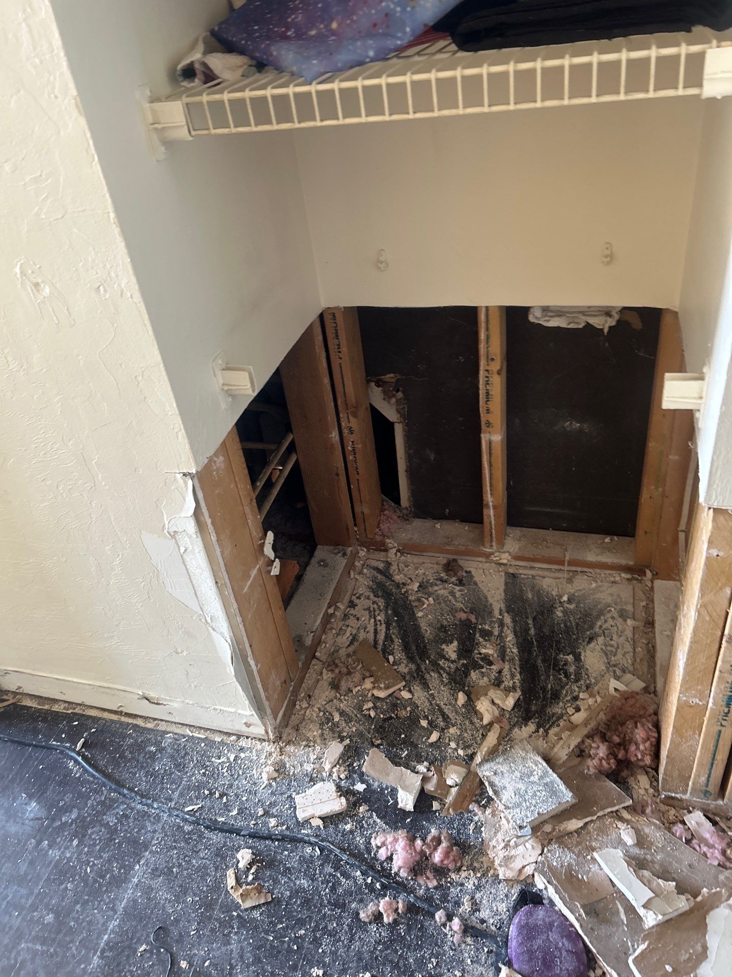 Cape Coral Water Damage Restoration by Ampm Restoration Services