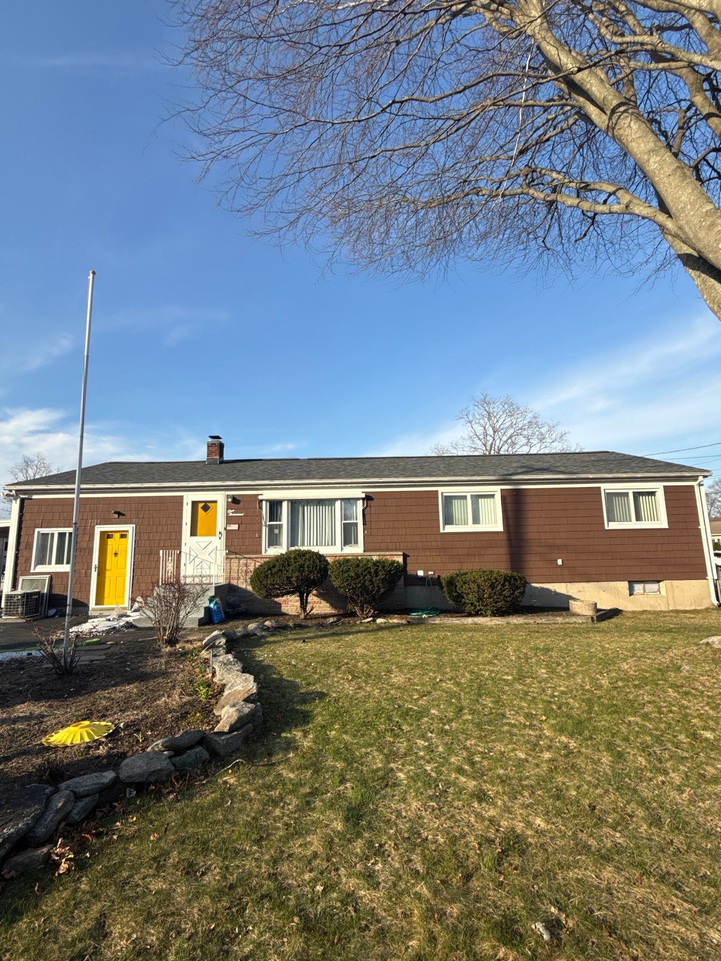 Full Roof Replacement in Warwick, RI – Owens Corning Duration, Estate Gray by JOHNNYS PRO