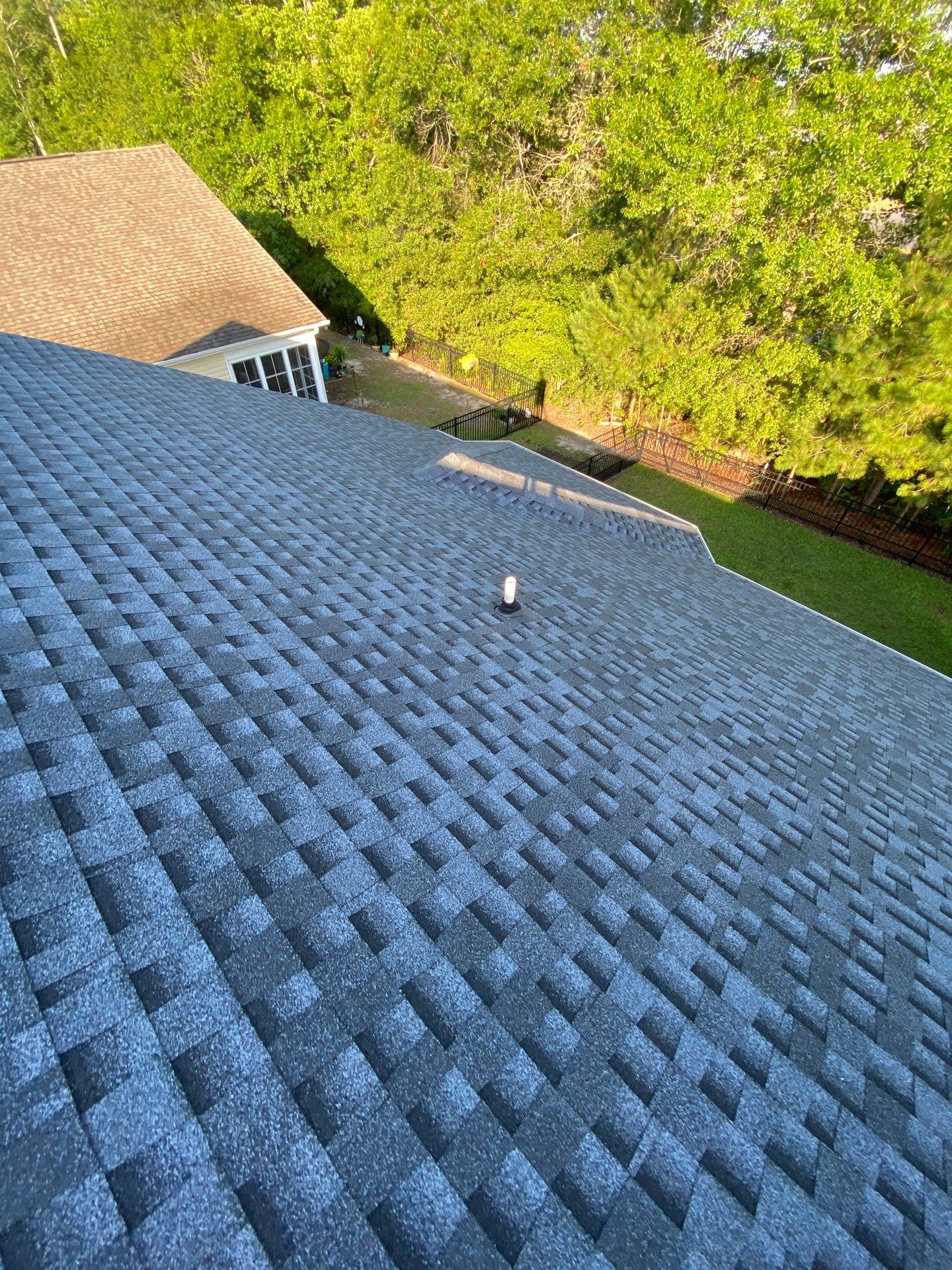 GAF HDZ- Pewter by Linta Roofing