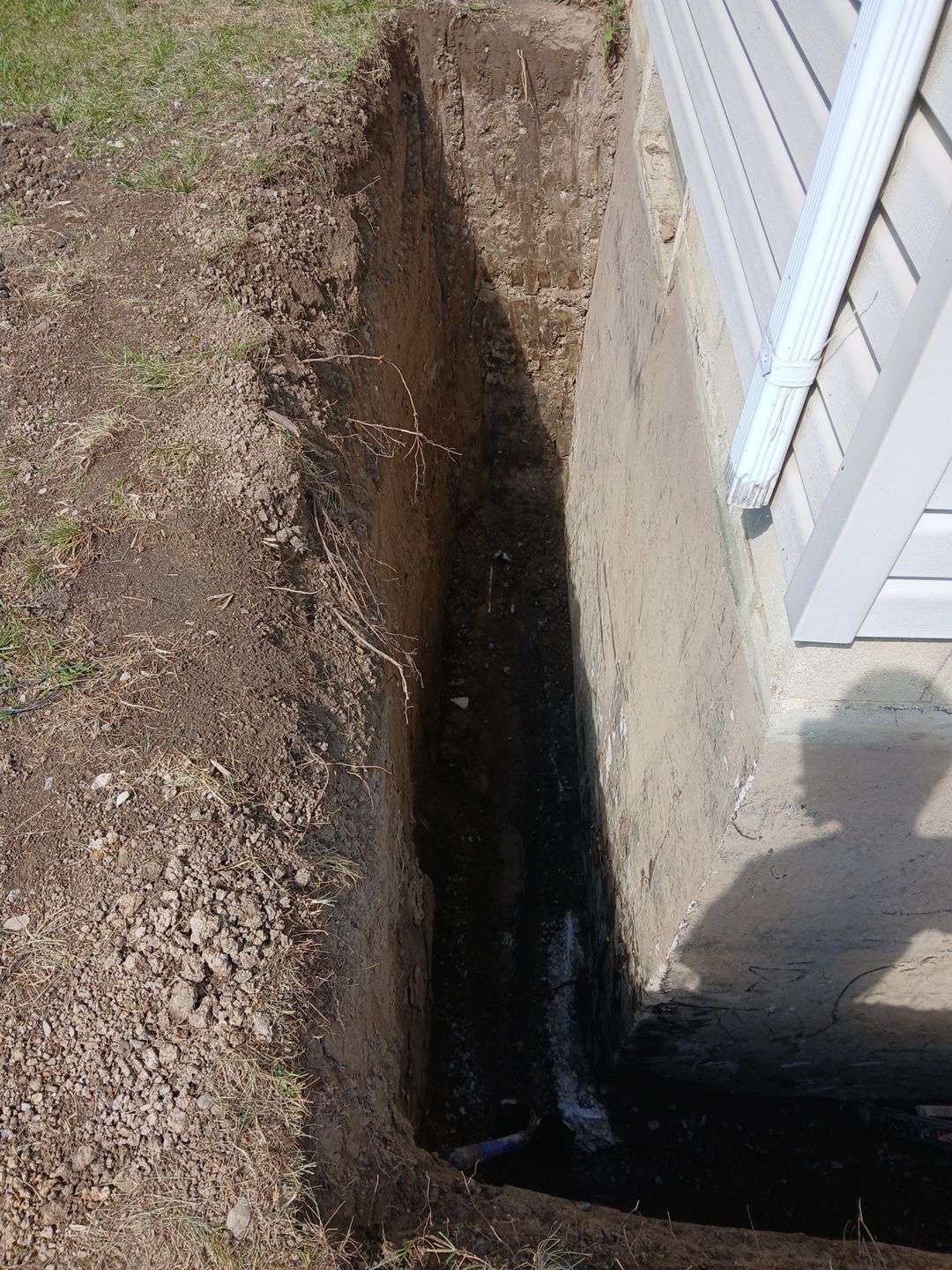 Exterior Waterproofing & Embedded Fiber Reinforcements by Toledo Basement Repair
