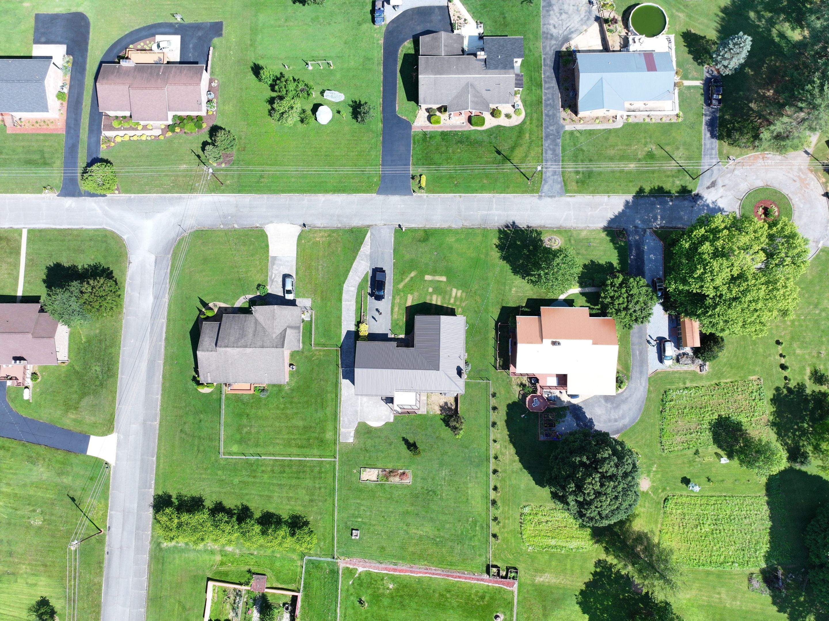 Maximoff Residence by Omnia Roofing