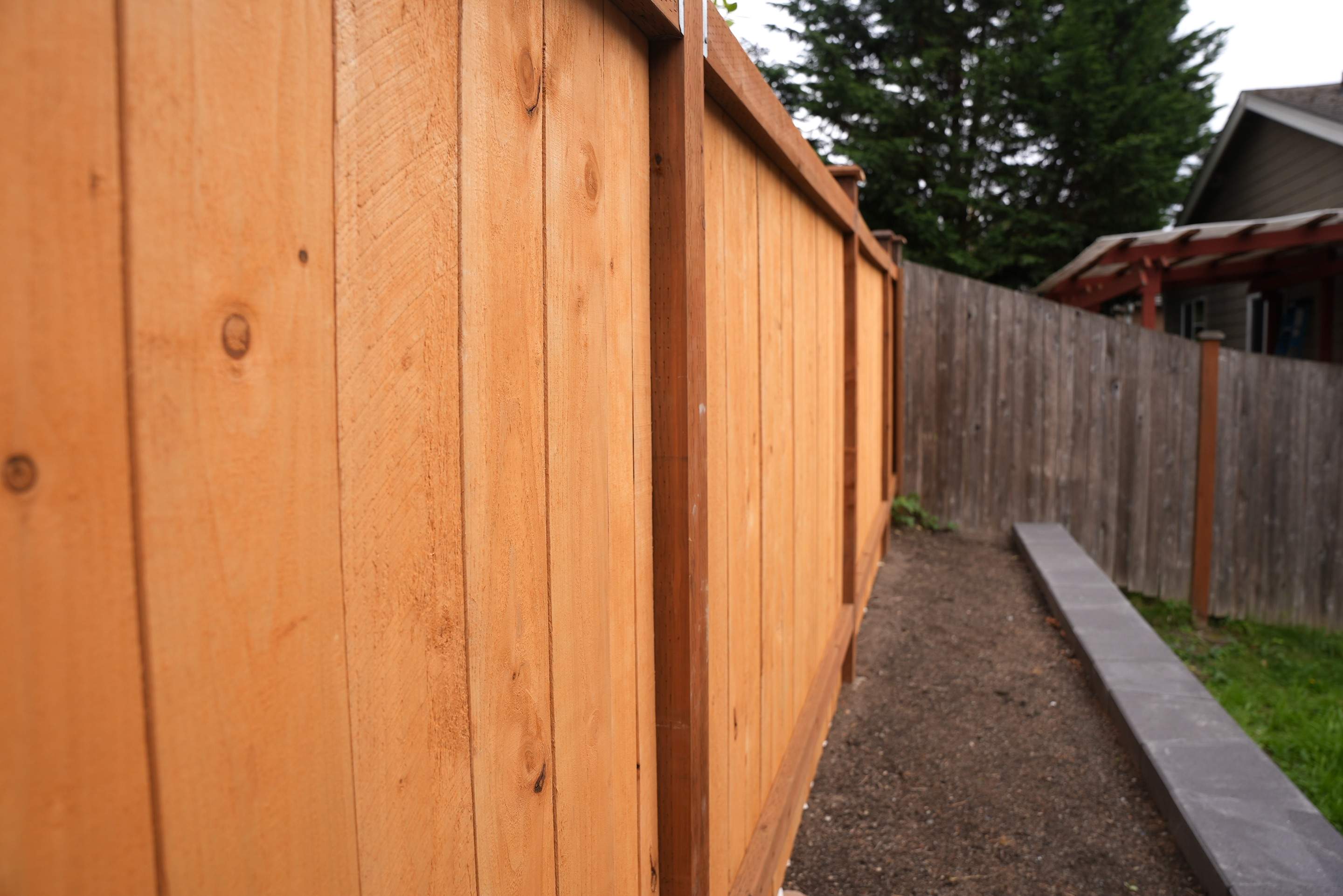 Jireh Outdoor Projects | Retaining Wall & Fence Build by Jireh Asphalt & Concrete Inc 