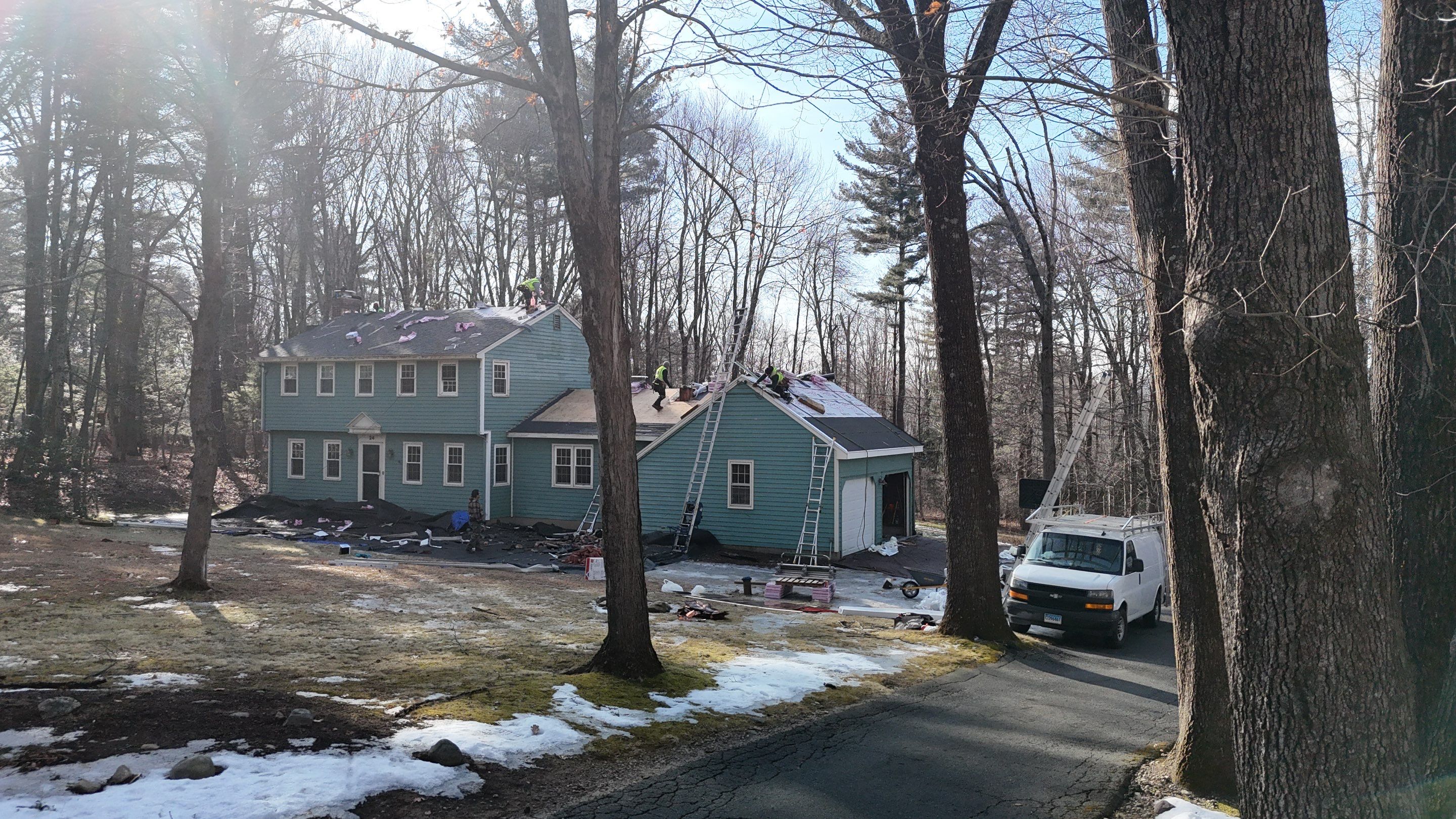 Owens Corning Duration: Williamsburg Gray in Collinsville, Connecticut by Golden Shield Roofing