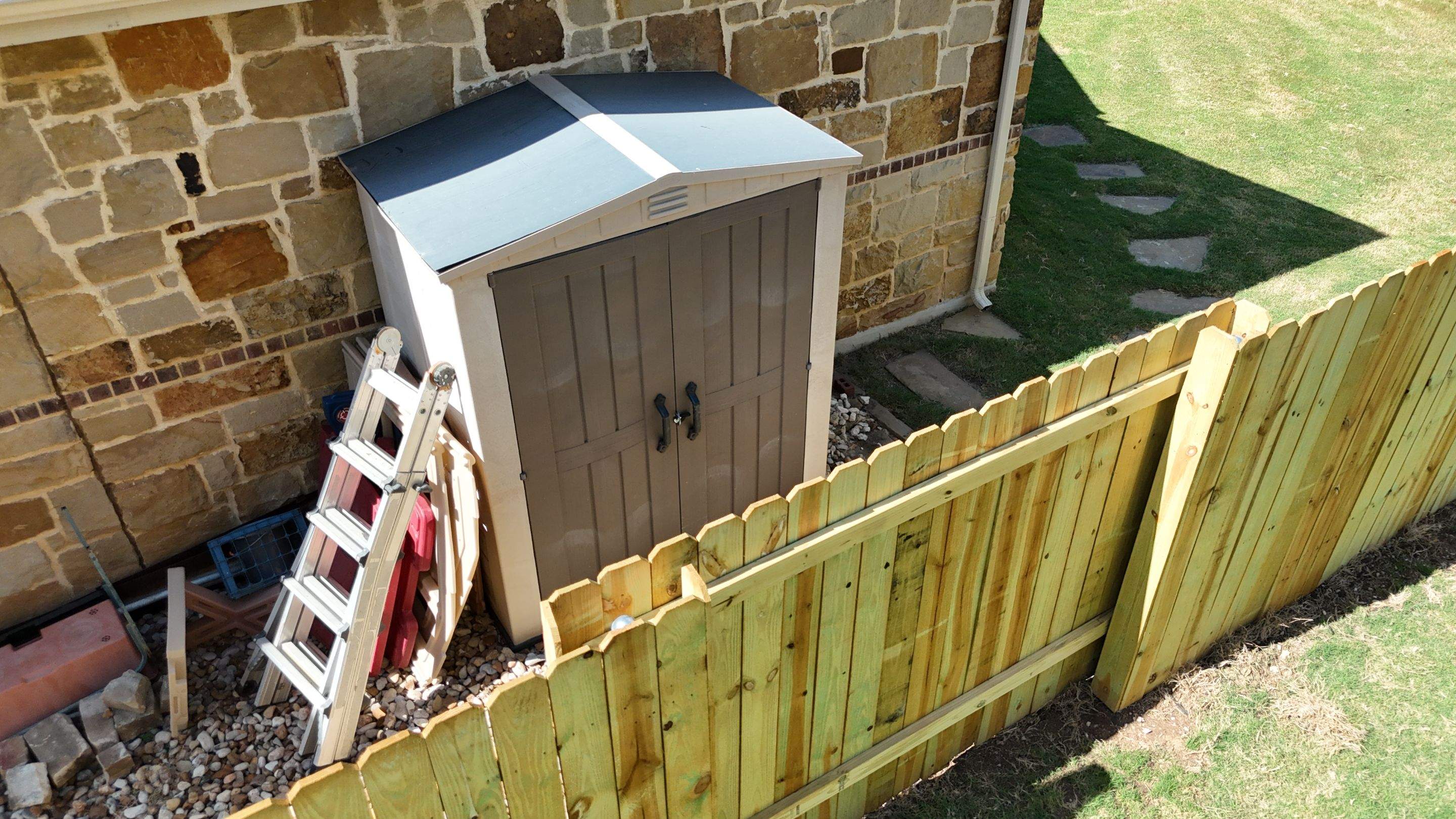 Residential Wood Fence in Austin by RoofsOnly.com