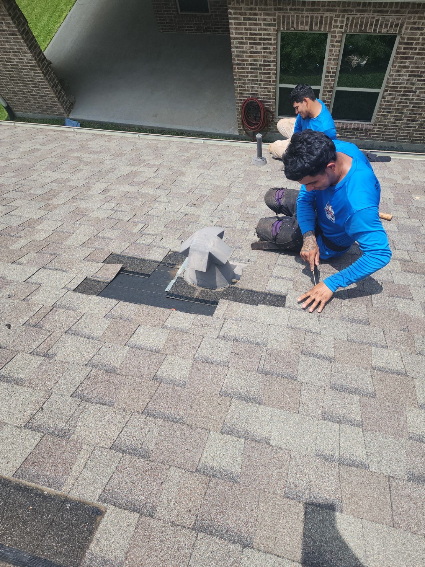 Hail Damage using Owen's Corning Duration (Lifetime) Shingles by Roof Repair Company