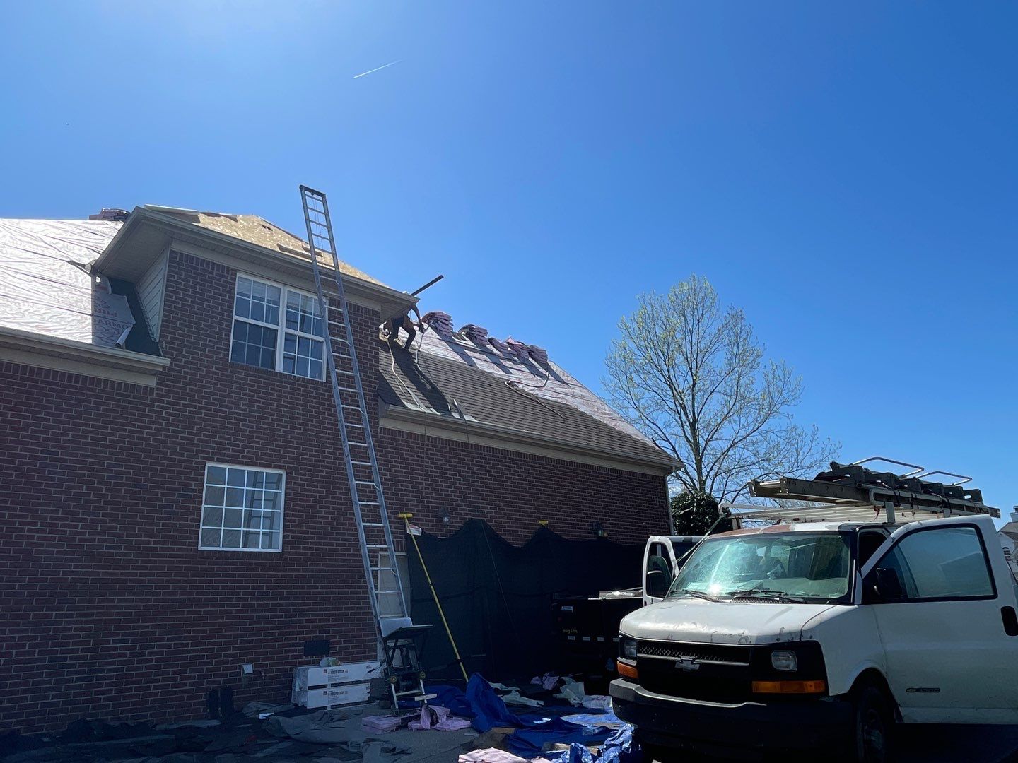 Owens Corning Duration in Teak by Undersun Roofing 