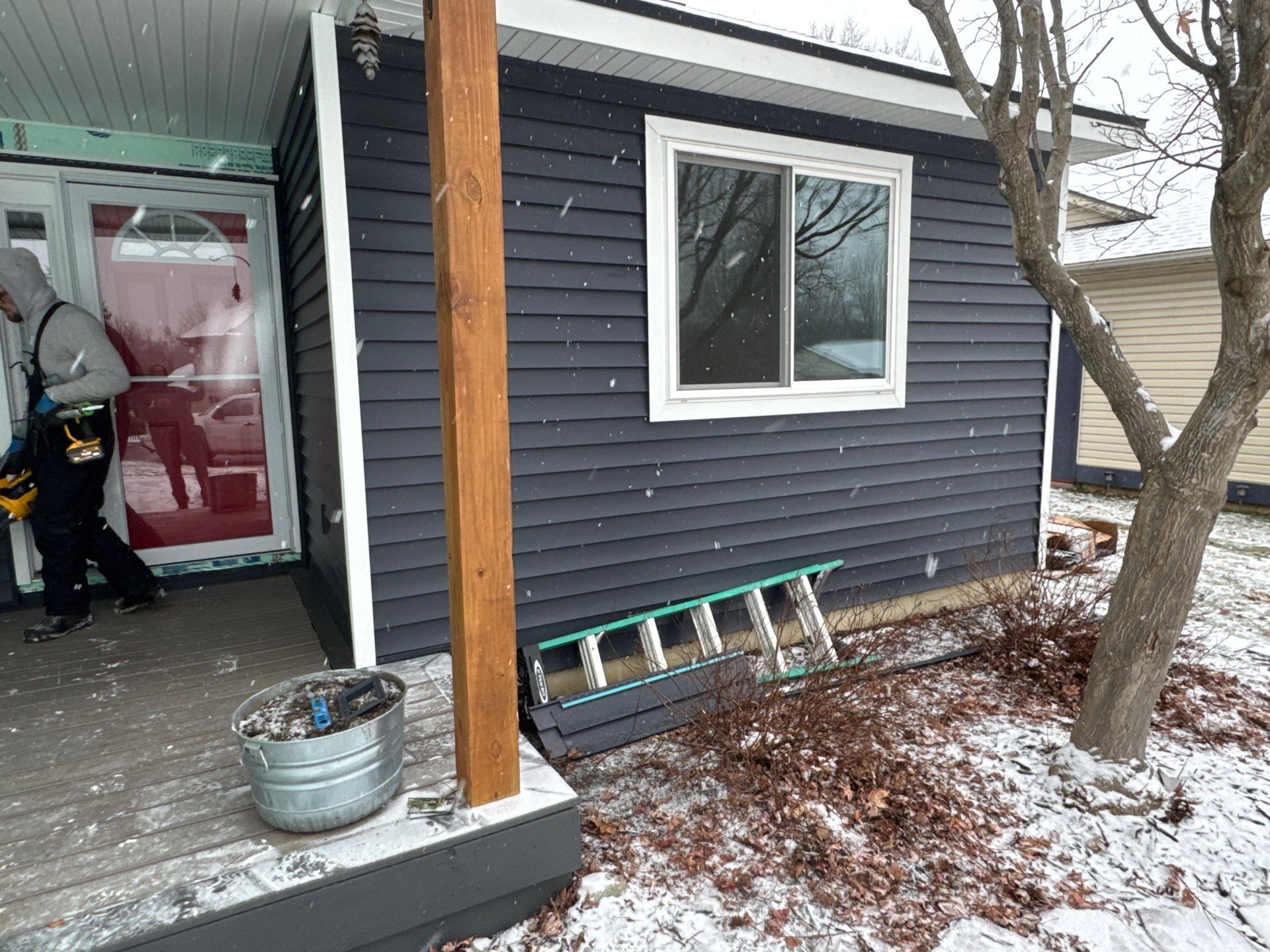 Siding Replacement using Alside Charter Oak D4.5" Riveria Dusk by 180 Contractors