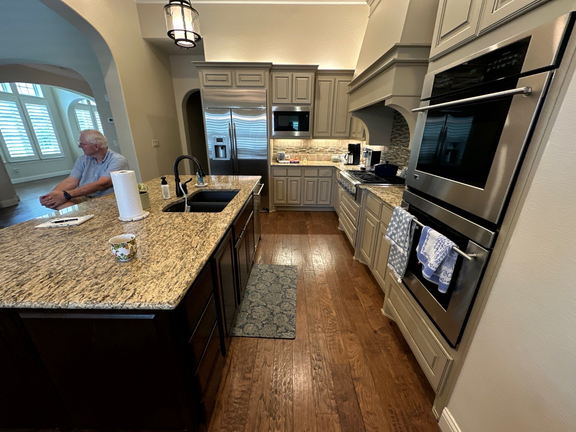 Kitchen Remodel in The Woodlands by SophAlx LLC