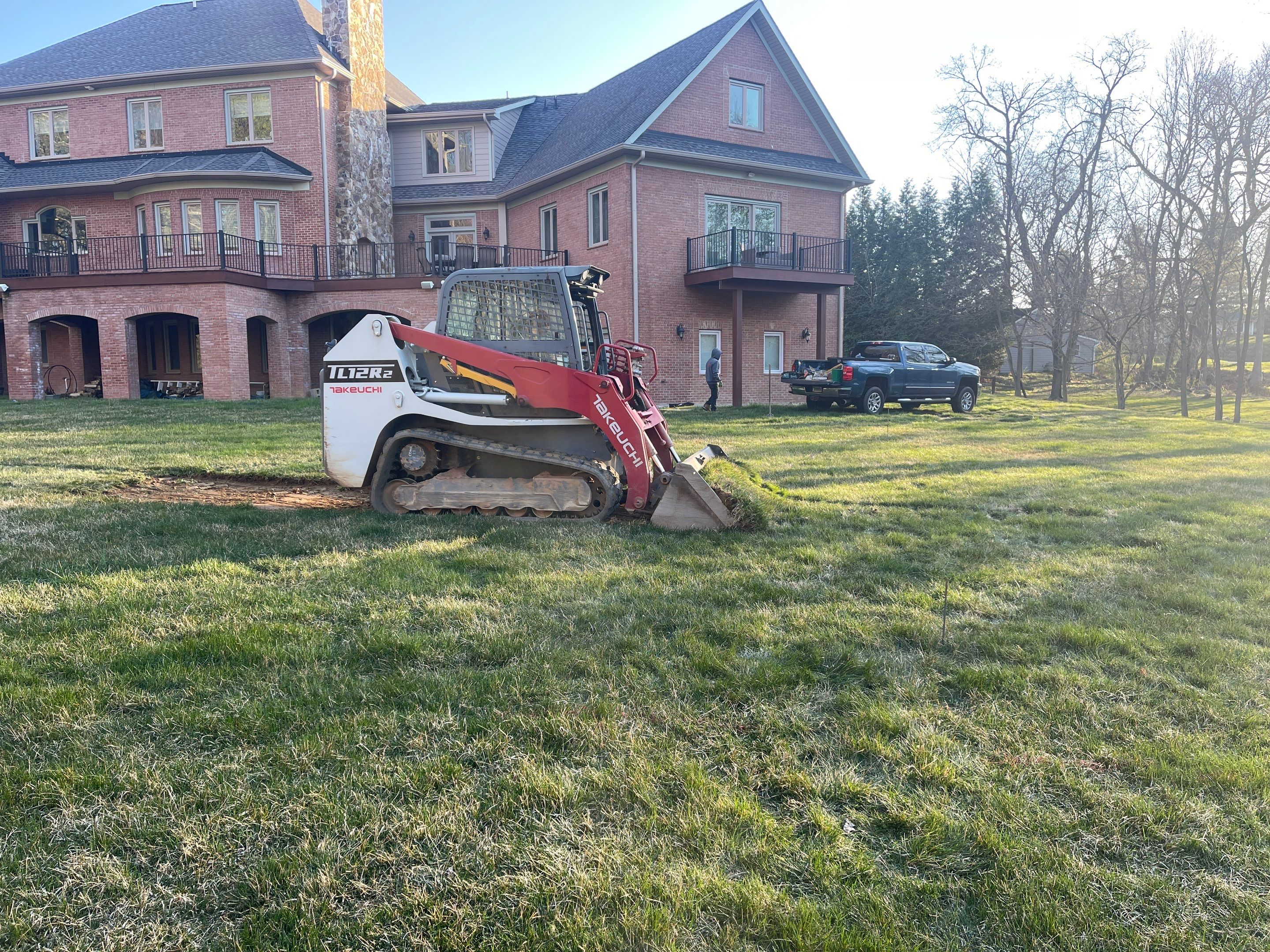 Gunite Pool w/ Spa and Water Features  by Elysium Pools