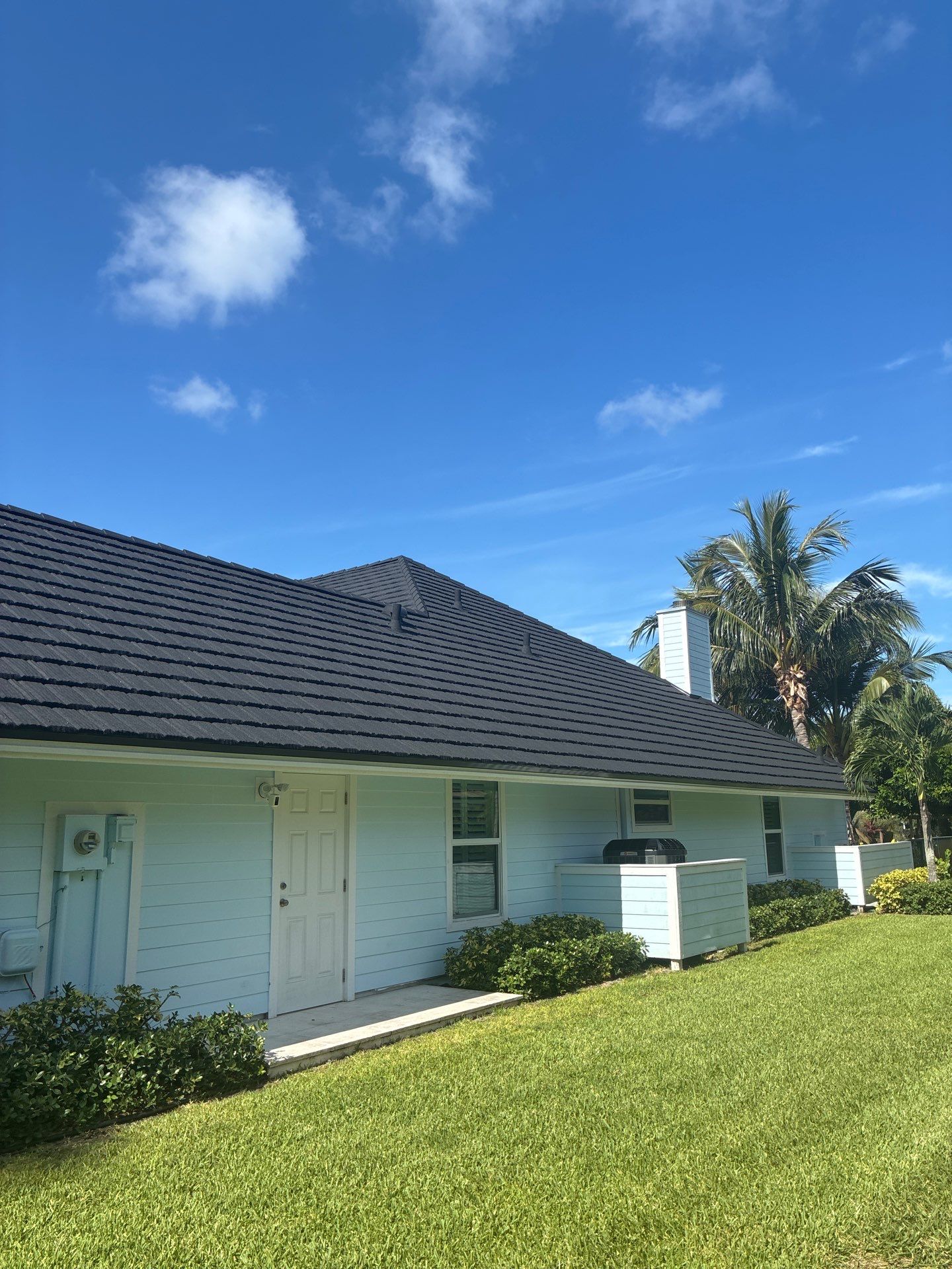 Owens Corning Duration Charcoal Gray by Total Roofing System The Metal Roof Experts