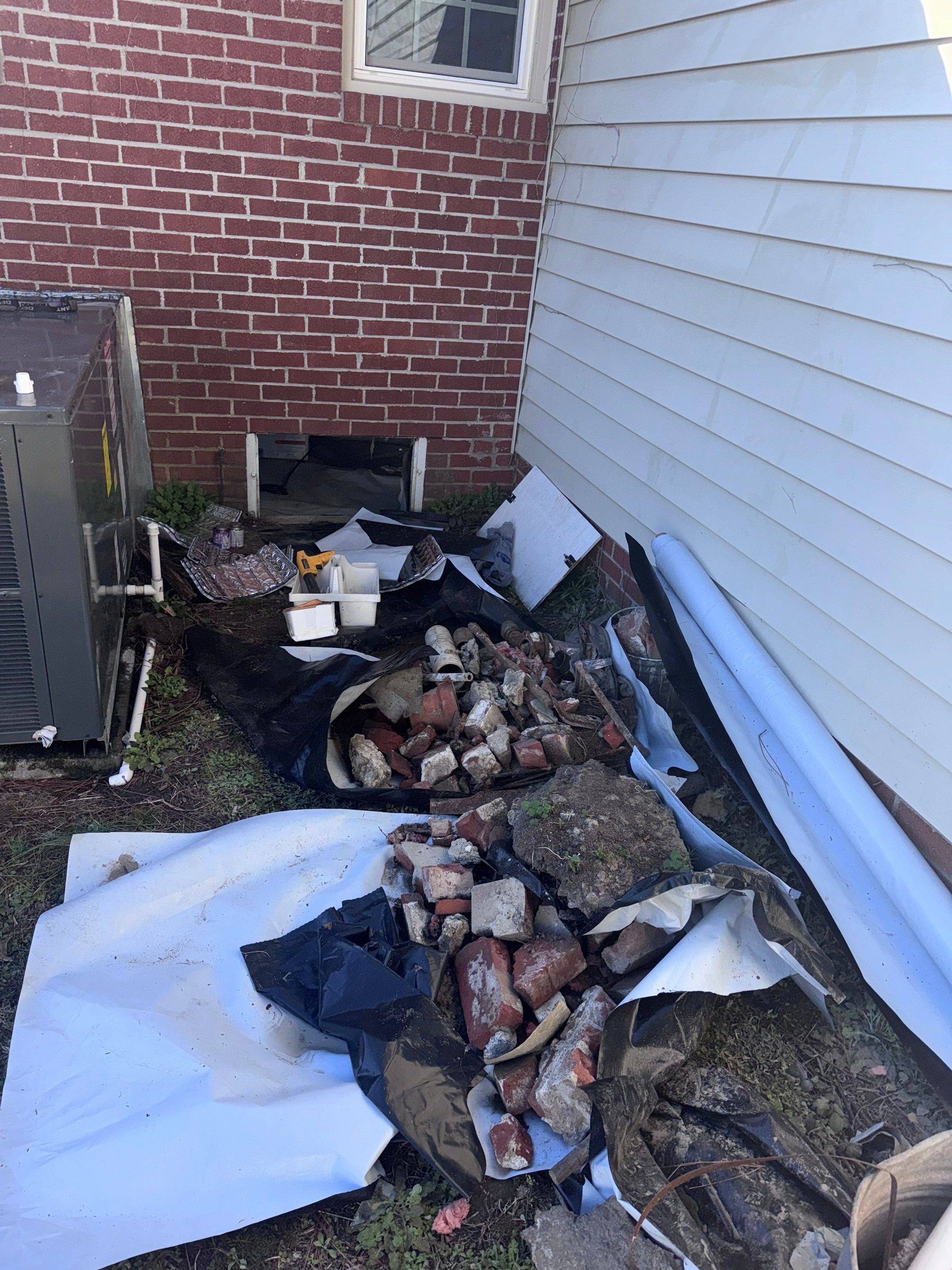 Sealed Crawlspace using Aprilaire E-70 Dehumidifier by Impact Crawlspace