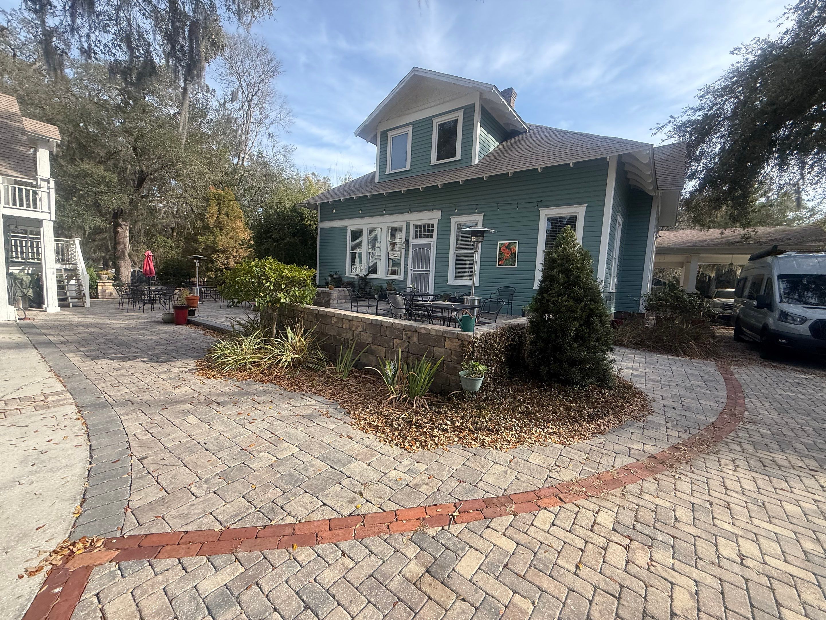 Comprehensive Paver Sealing and Hardscape Restoration in Ocala by Infinite Exteriors LLC