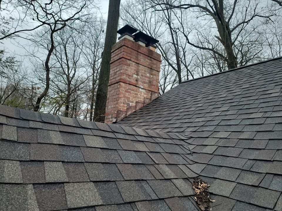 ATLAS PINNACLE COLOR: HEARTHSTONE DRIP EDGE: WHITE by Eagle Eye Roofing