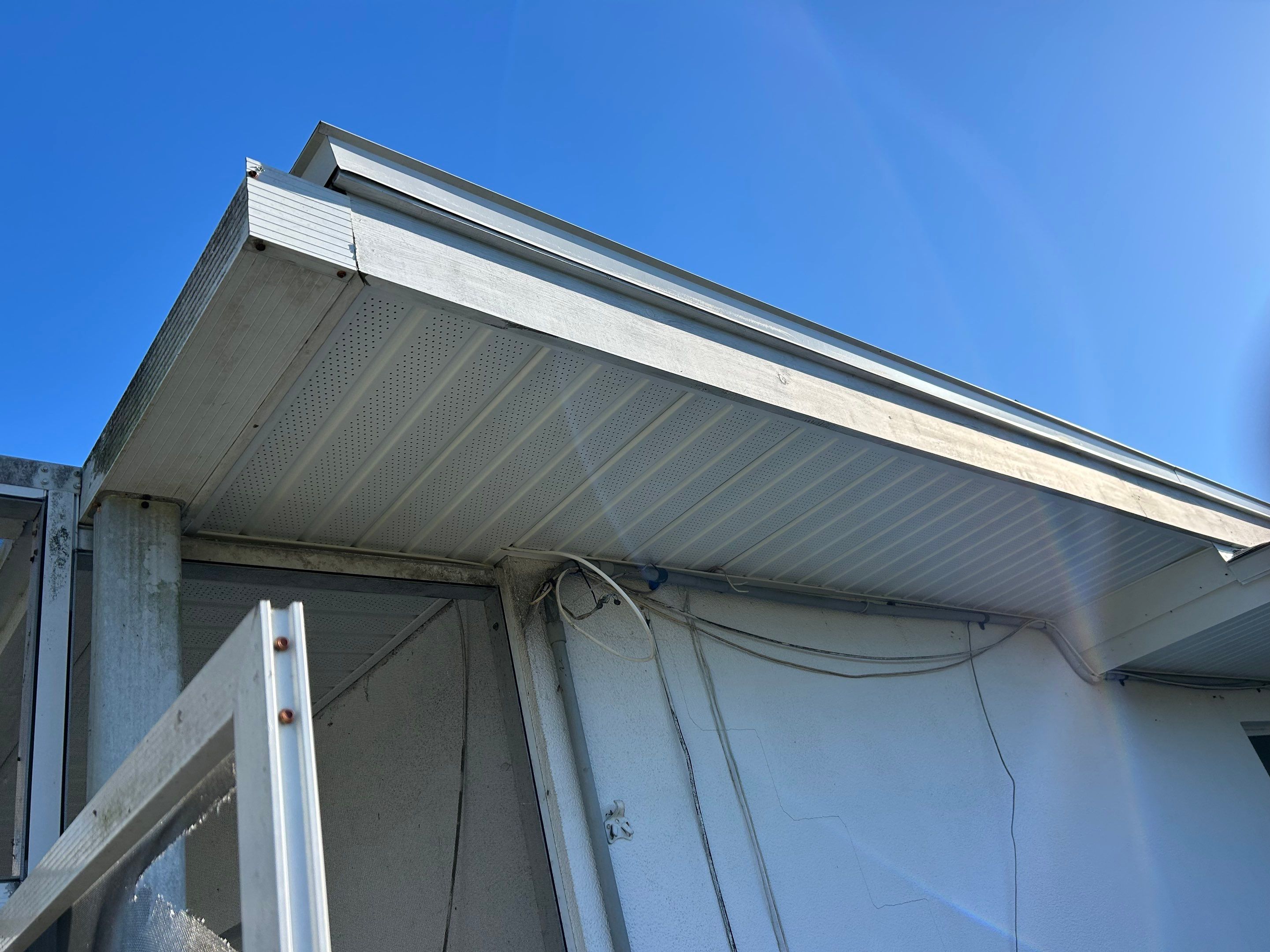 Replace soffit in Sarasota FL by Gutter Professors