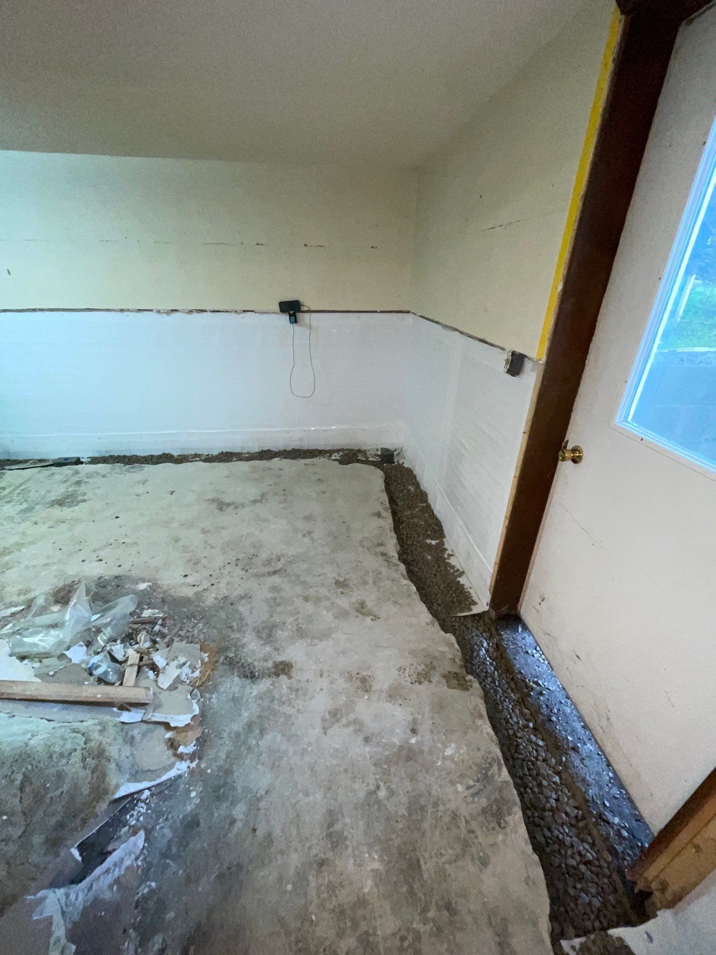 Crawl Space Interior/Exterior Waterproofing by Toledo Basement Repair 
