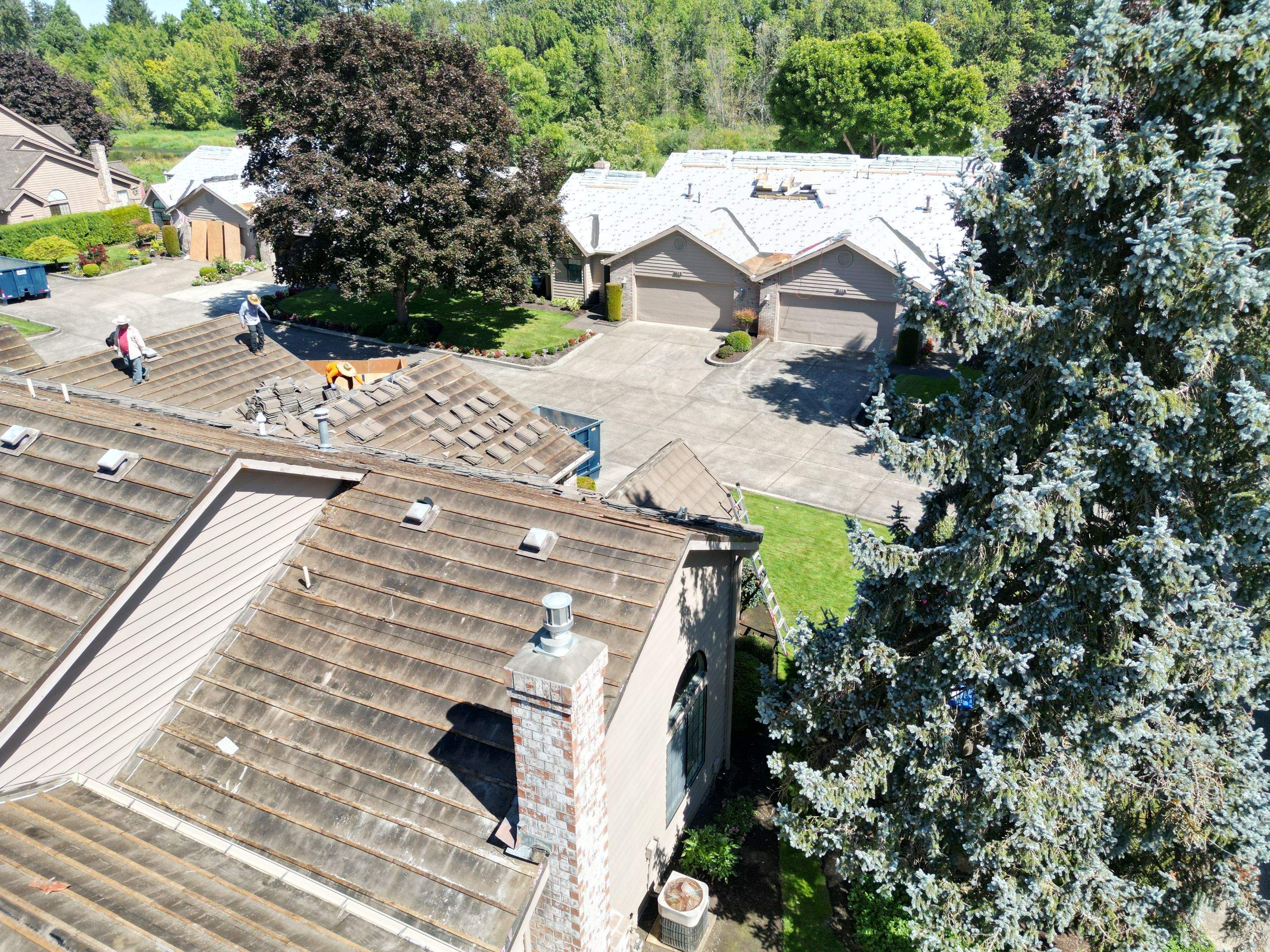 Large HOA Reroof project by Hawthorne General Construction