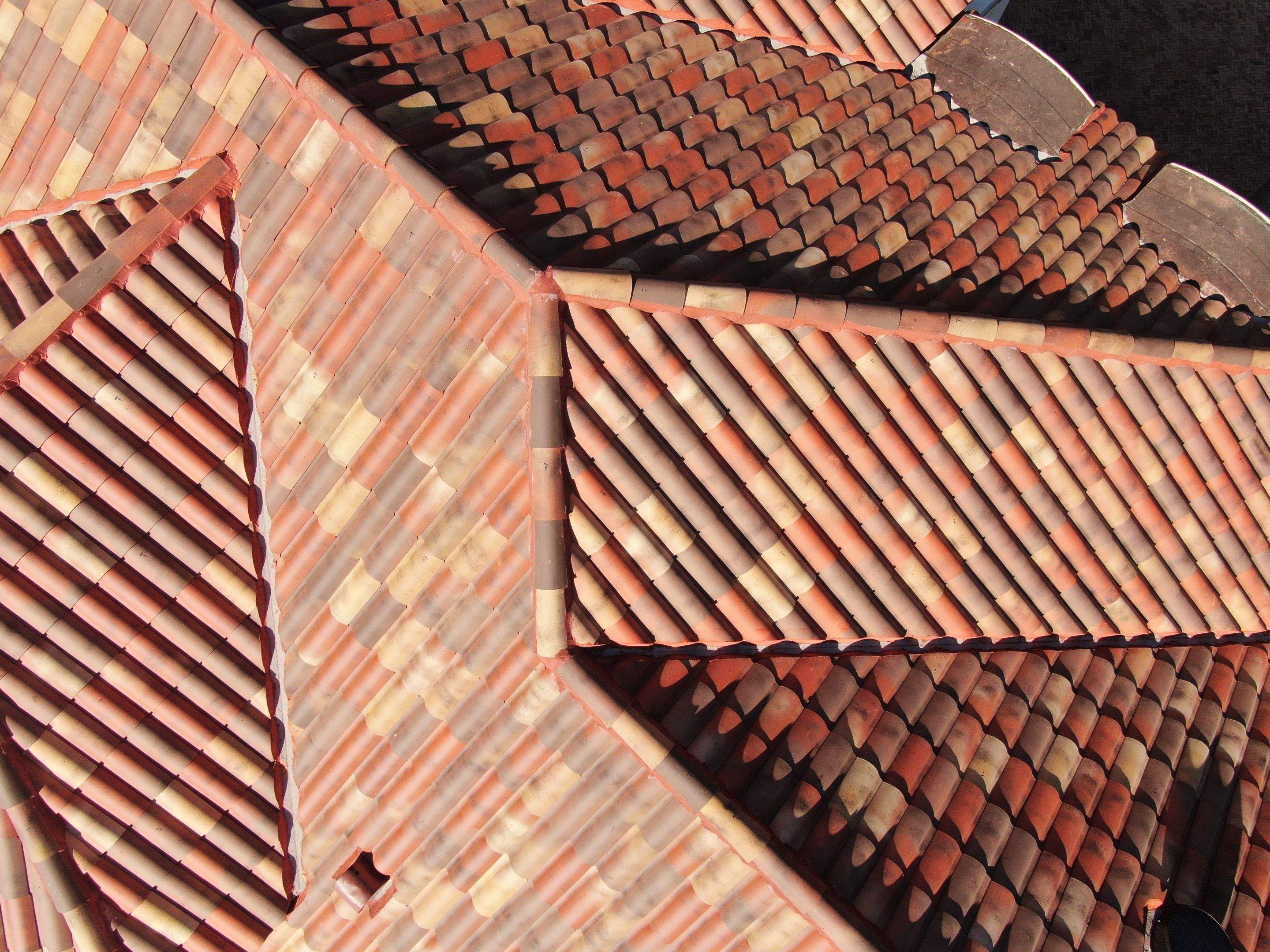 Verea - Spanish S - Jacobea by Istueta Roofing