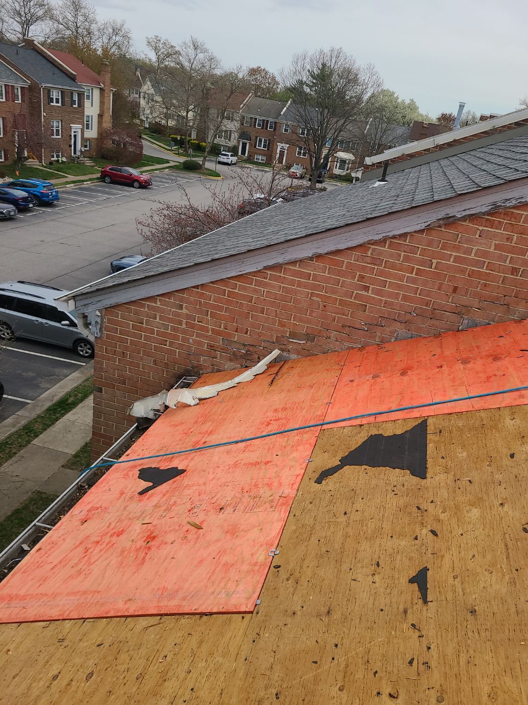 Springfield: Residential Roof Replacement with CertainTeed Landmark Pro in Max Def Red Oak by RM Banning, Inc.