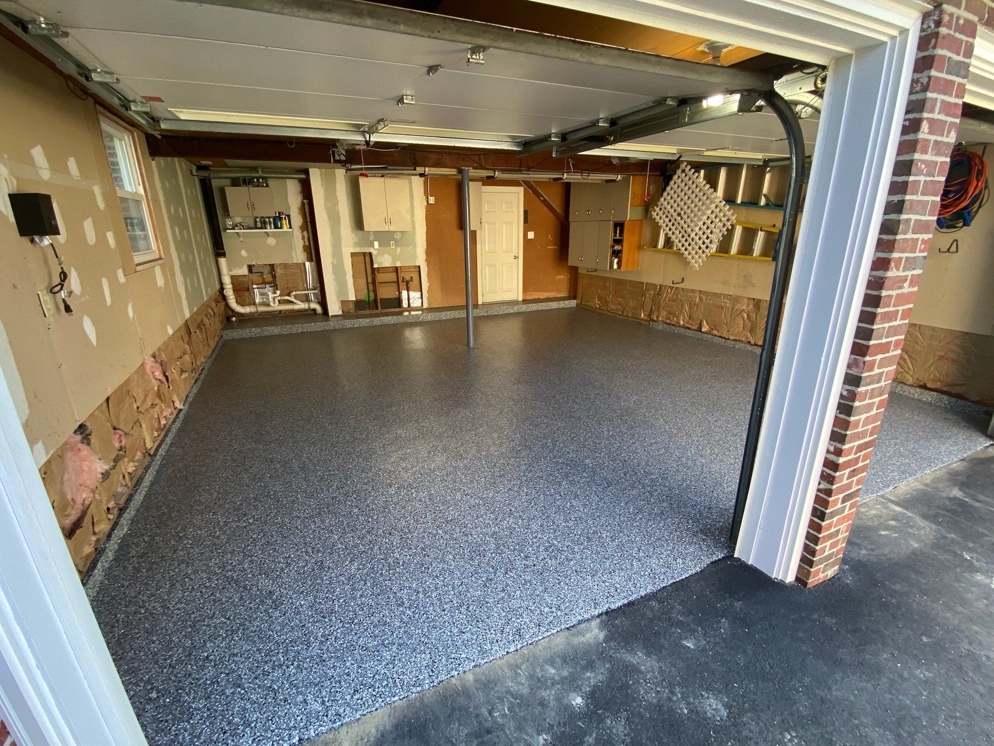 Garage in Nashua, NH 03062 by Symphony Concrete Coatings