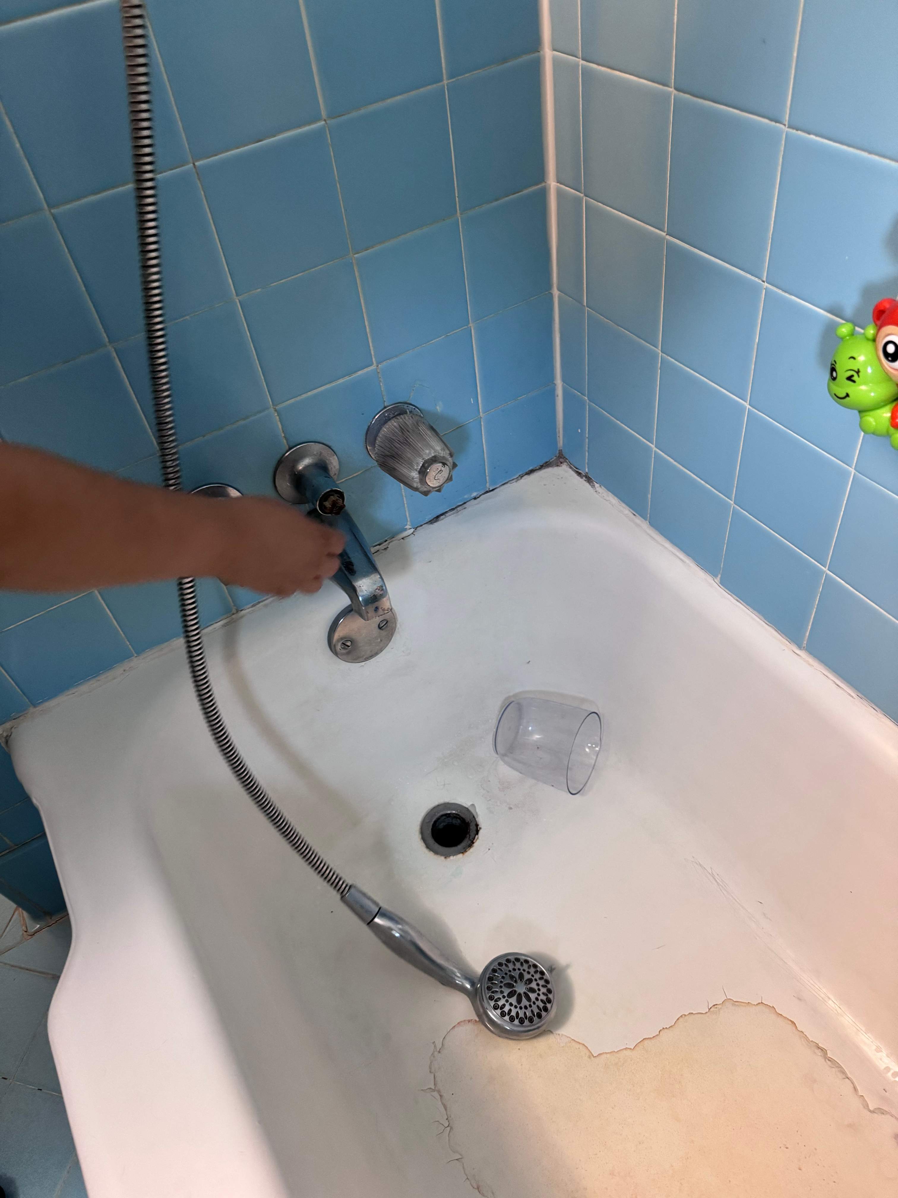 Hall bathroom renovation by Prudencio