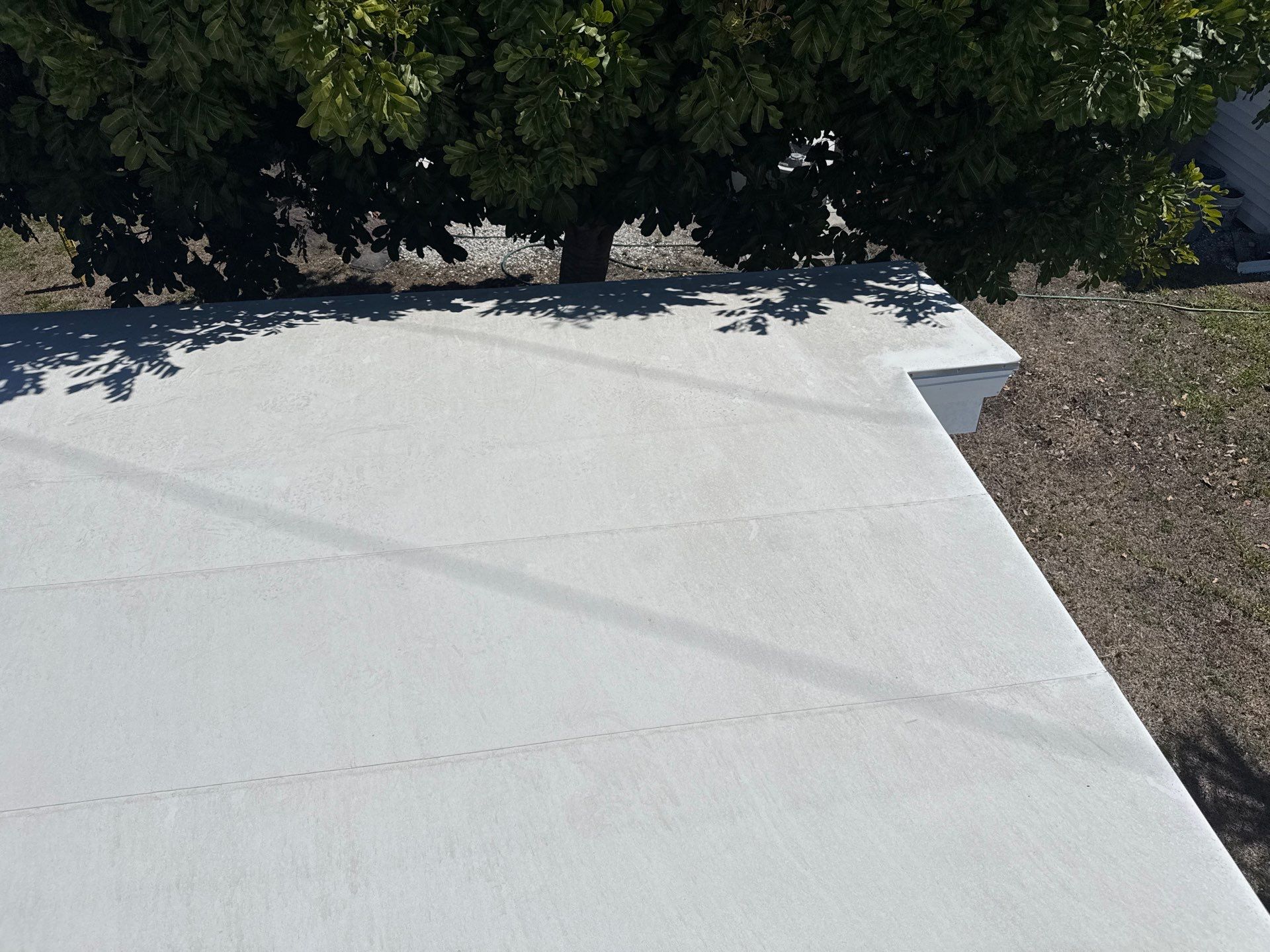 TPO Roof Cleaning – Tri-Par Estates, Sarasota, FL (5-Star Review) by Sunshine AquaWash