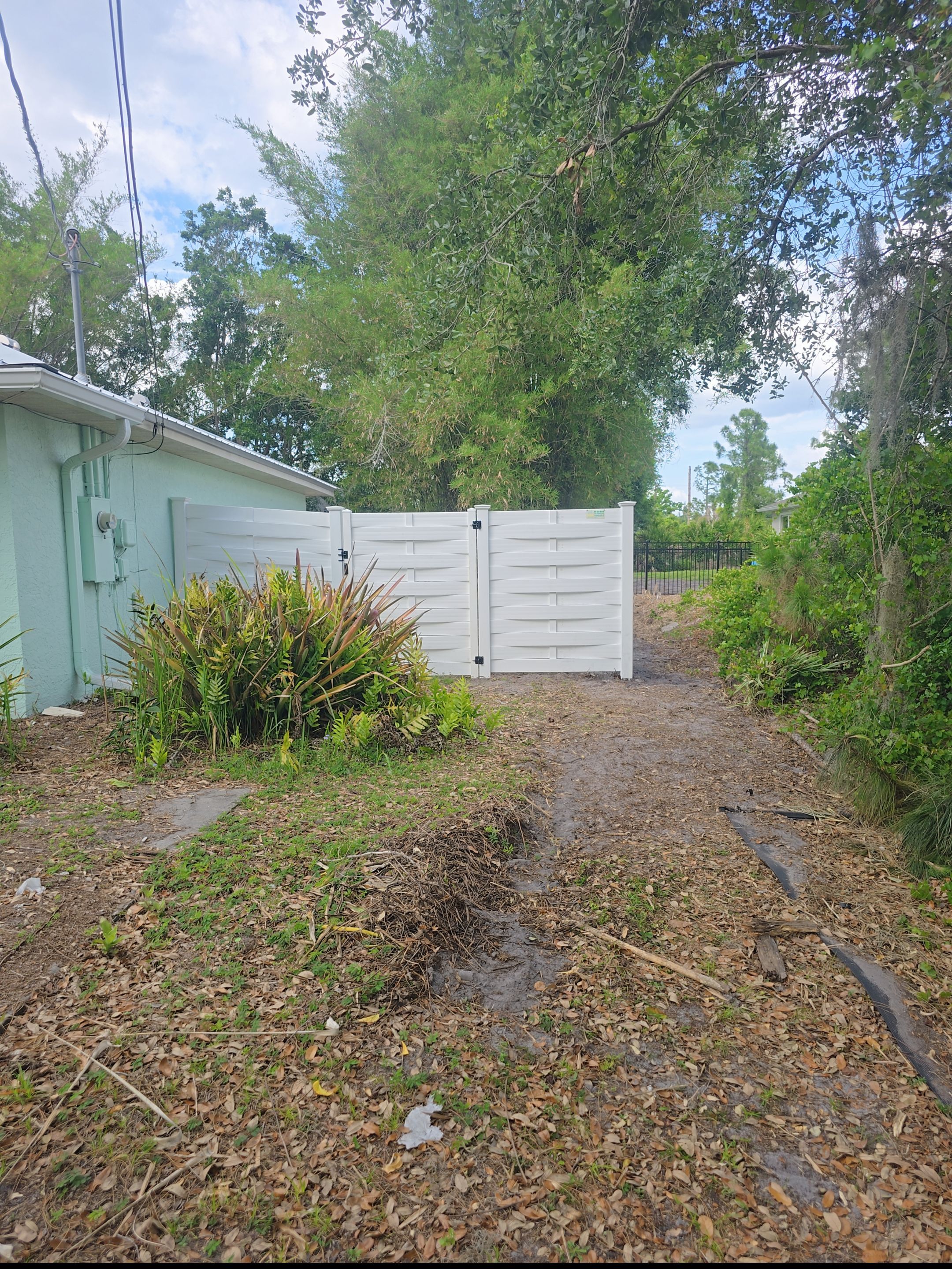 Horizontal Basketweave Fence in North Port by True Fence LLC