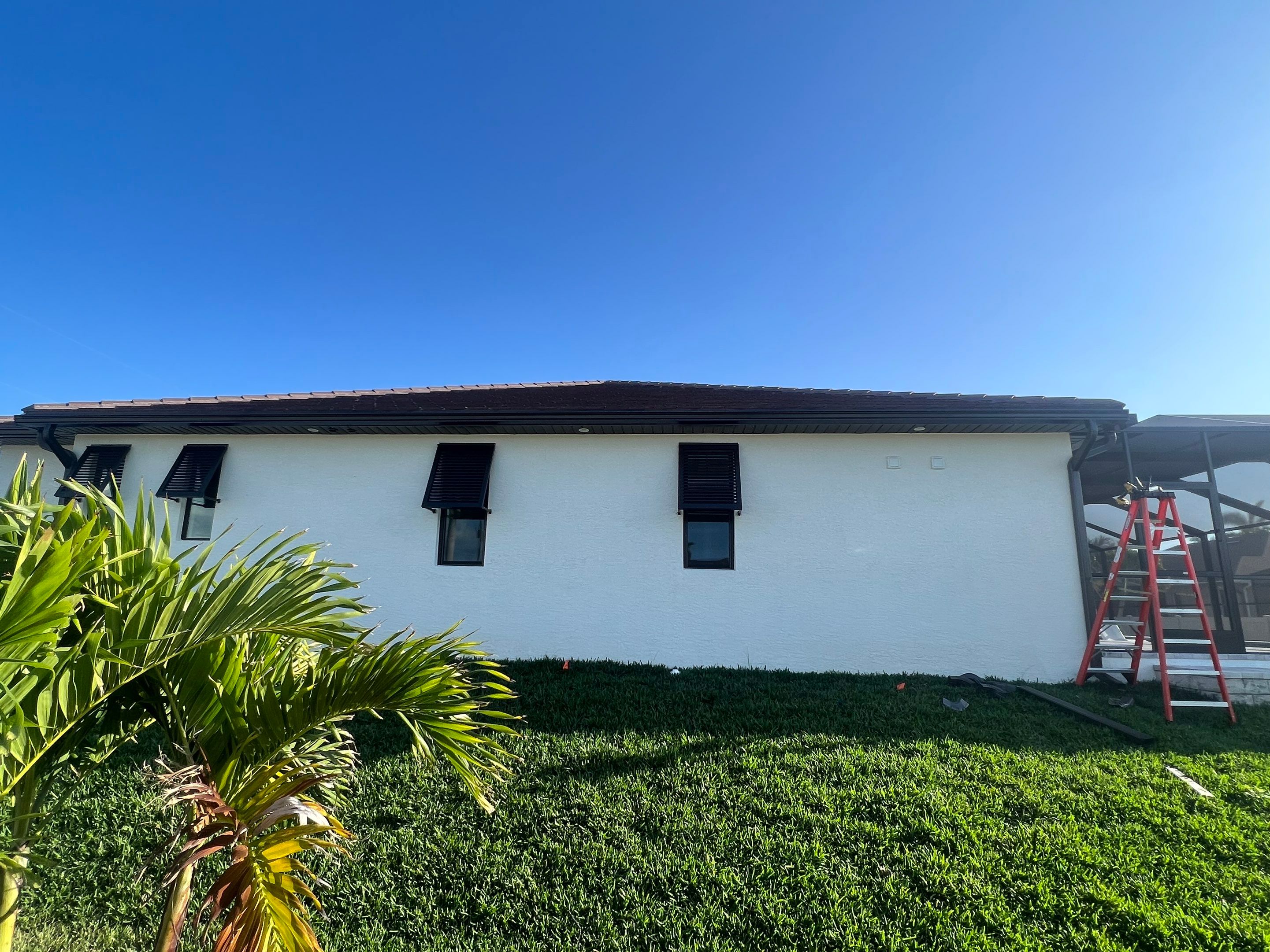Bronze Seamless Gutters using K-Style Seamless Gutters in Cape Coral FL by Gutter Professors